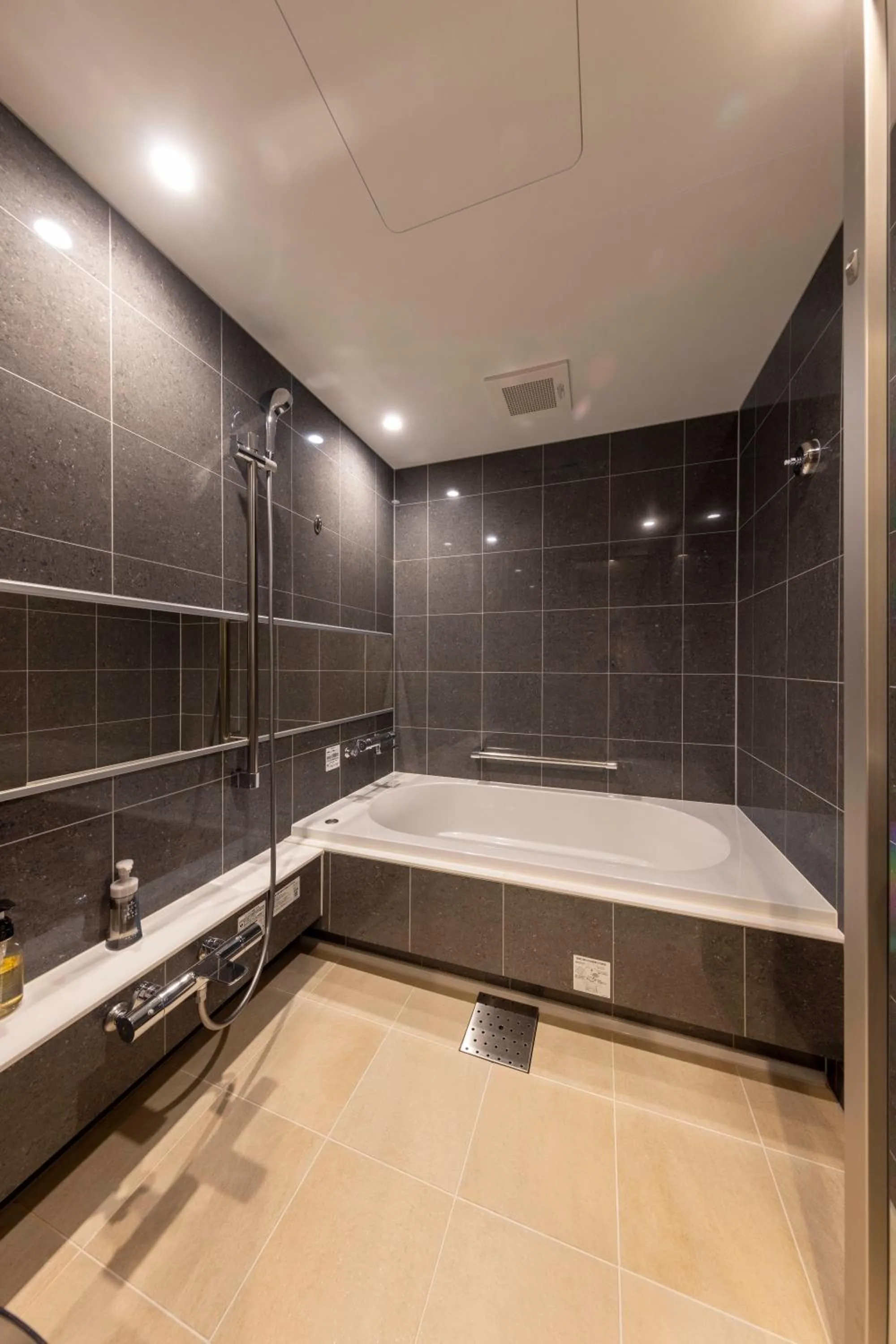 Bathroom in Hotel Granbinario Tsuruga