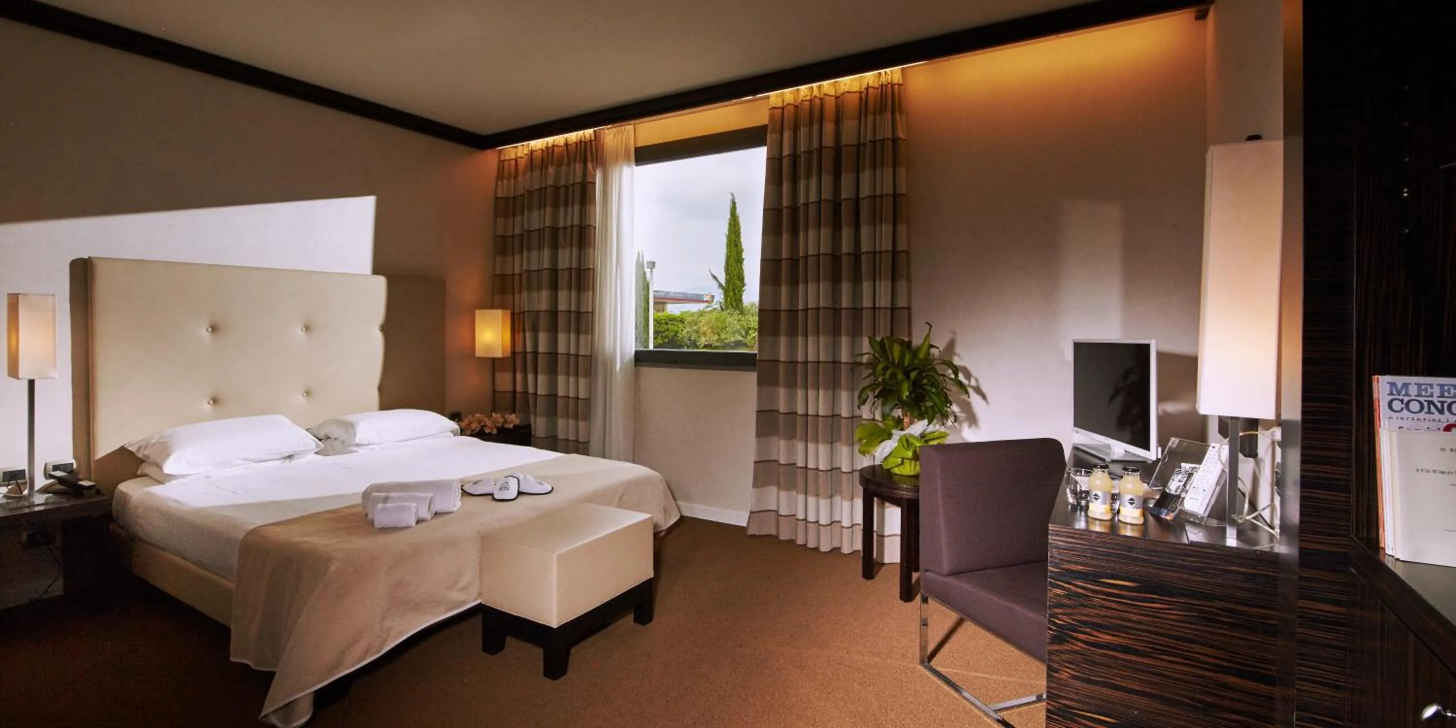 Bed in Hotel Pisa Valdera