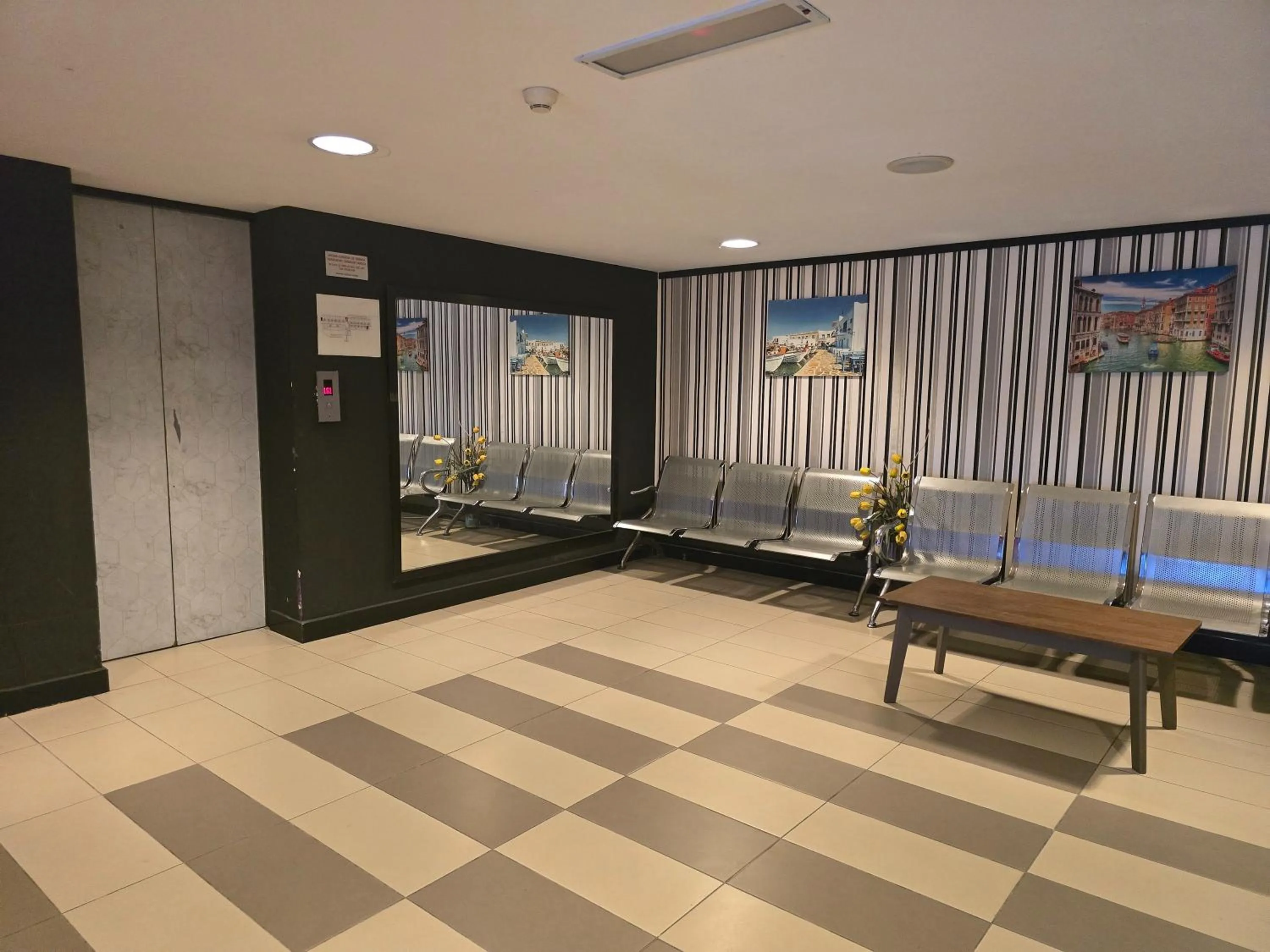 Seating area in Aster+ Hotel Bukit Jalil