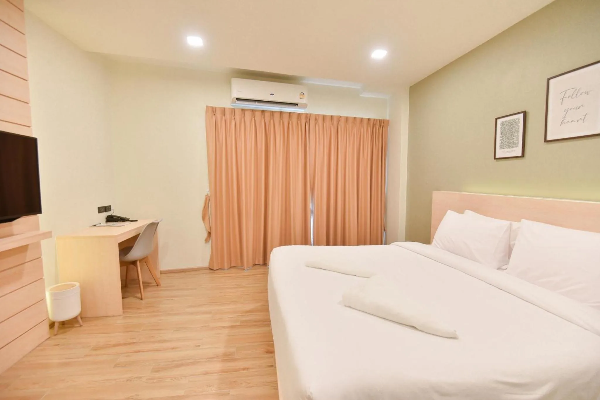 Bed in Mayuu Ayutthaya Hotel