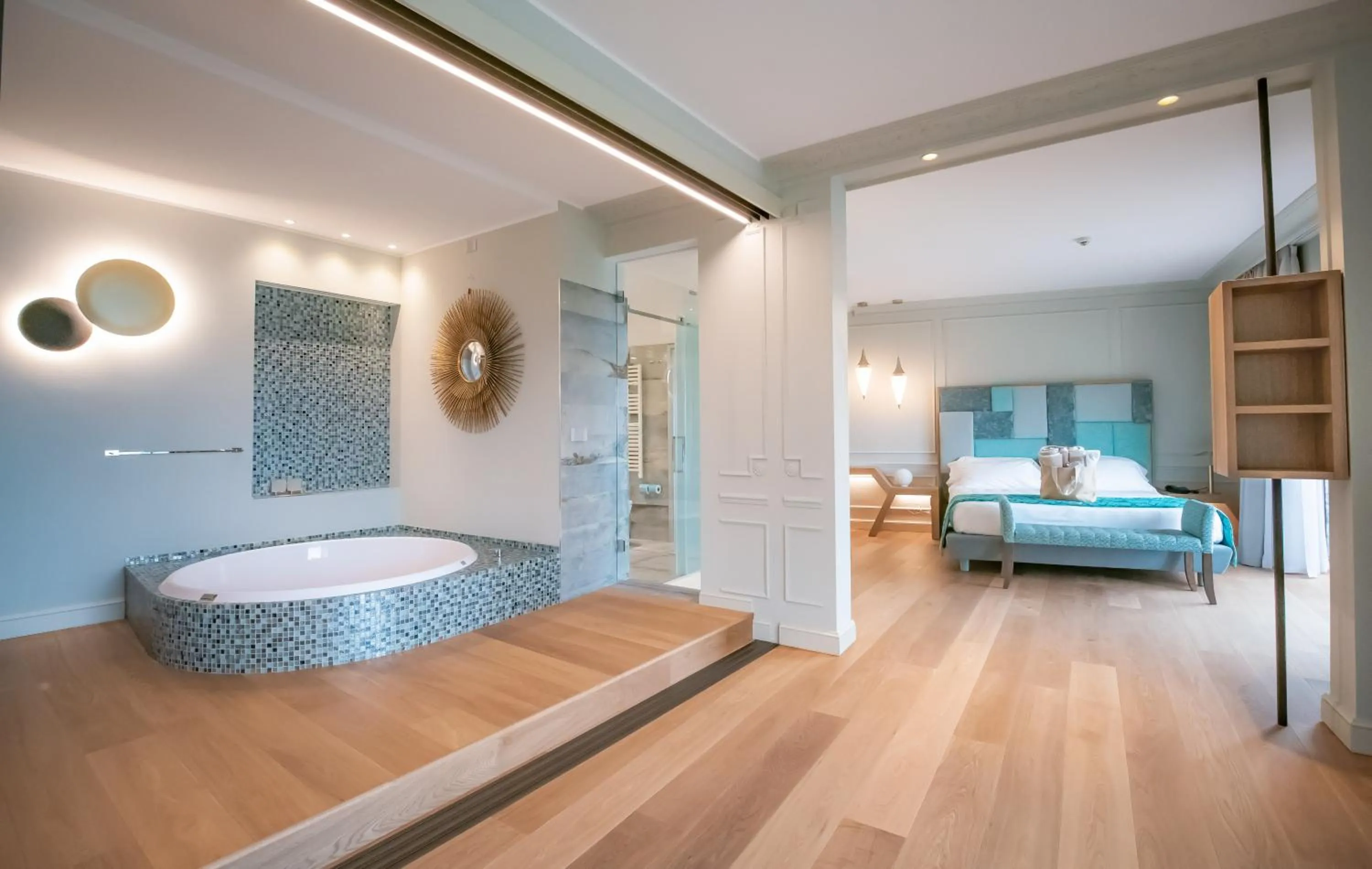 Bathroom, Bed in Golfo dei Poeti Relais & Spa