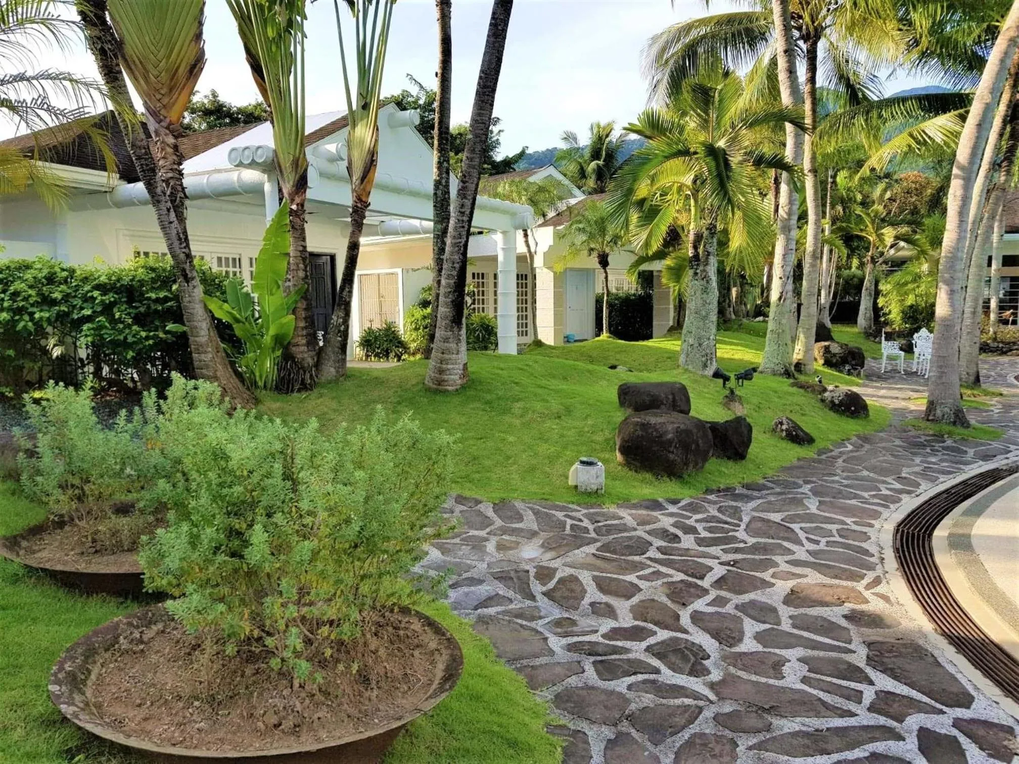 Facade/entrance in Chateau Bleu Resort