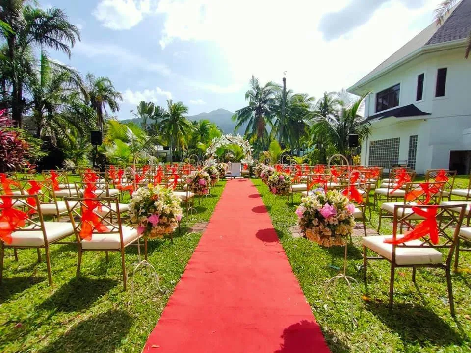 Garden in Chateau Bleu Resort