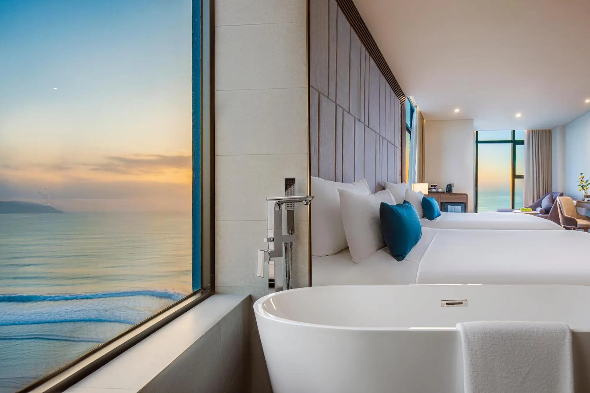 Bed in Peninsula Hotel Danang