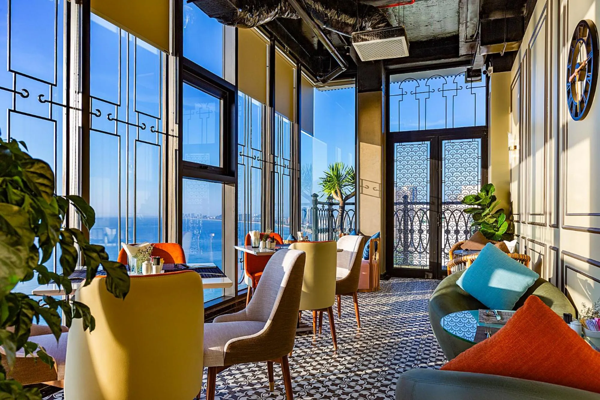 Restaurant/places to eat in Peninsula Hotel Danang