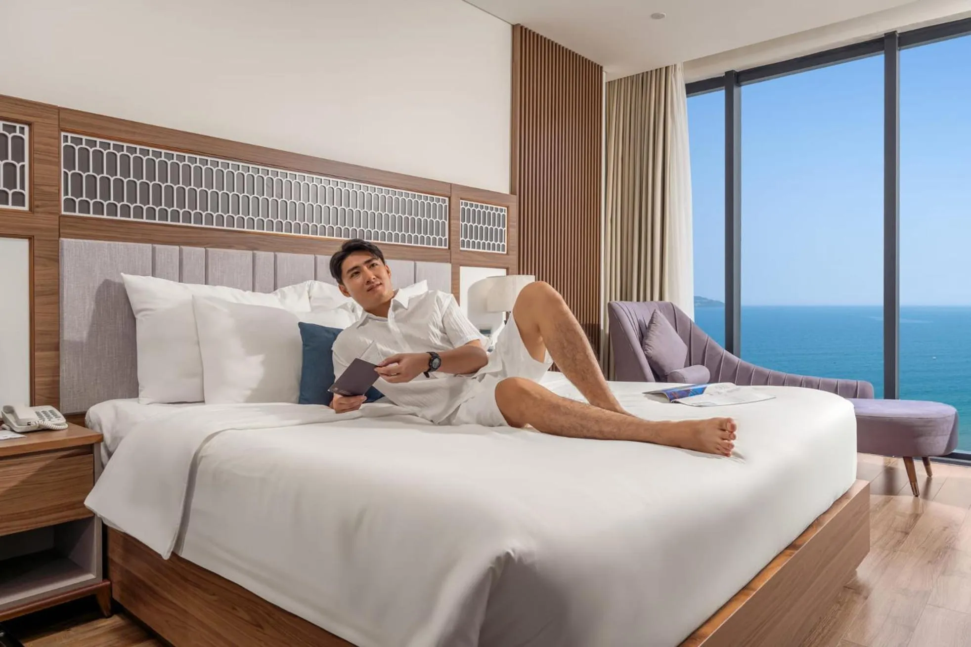 Sea view, Bed in Peninsula Hotel Danang