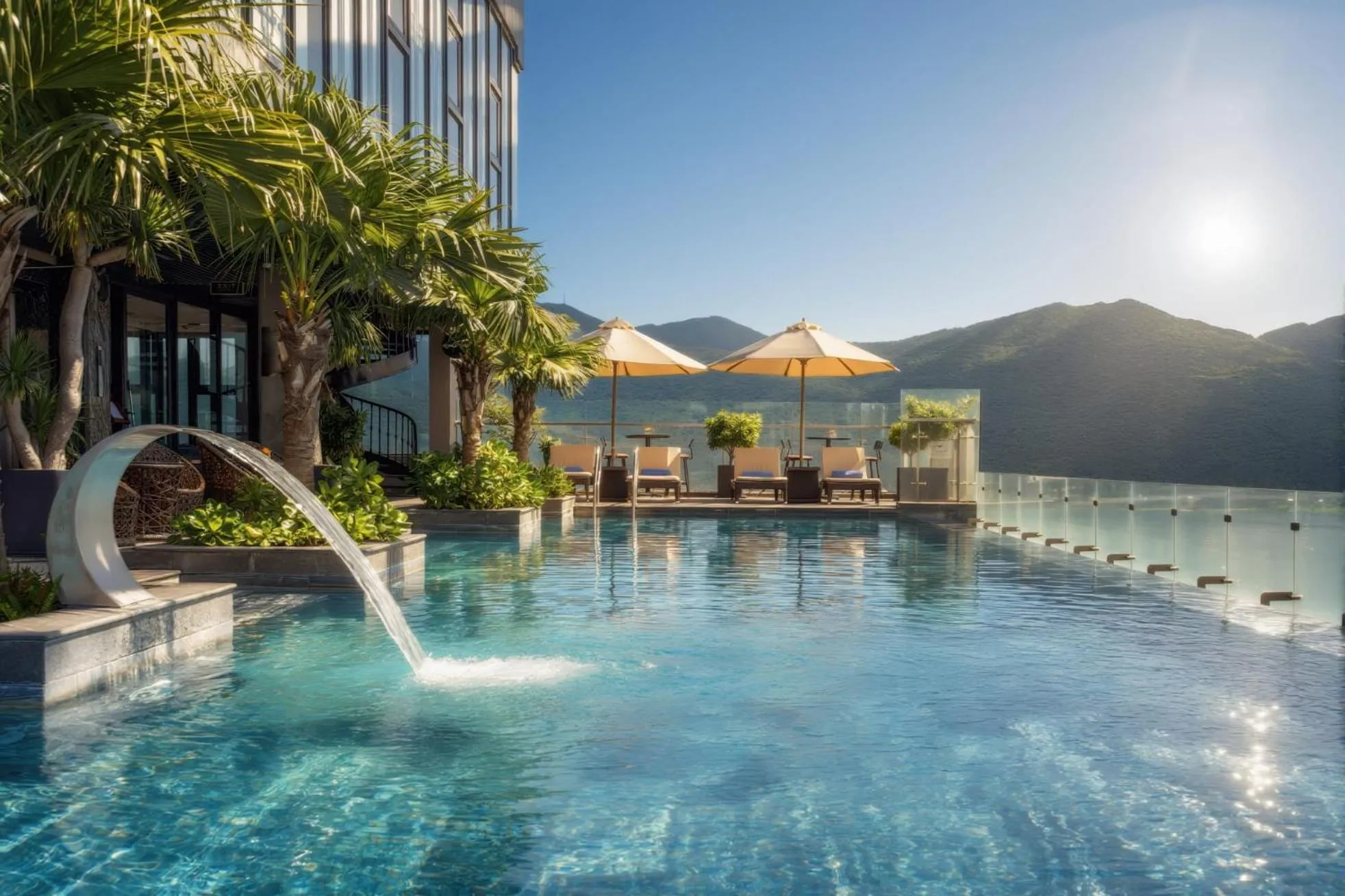 Mountain view in Peninsula Hotel Danang