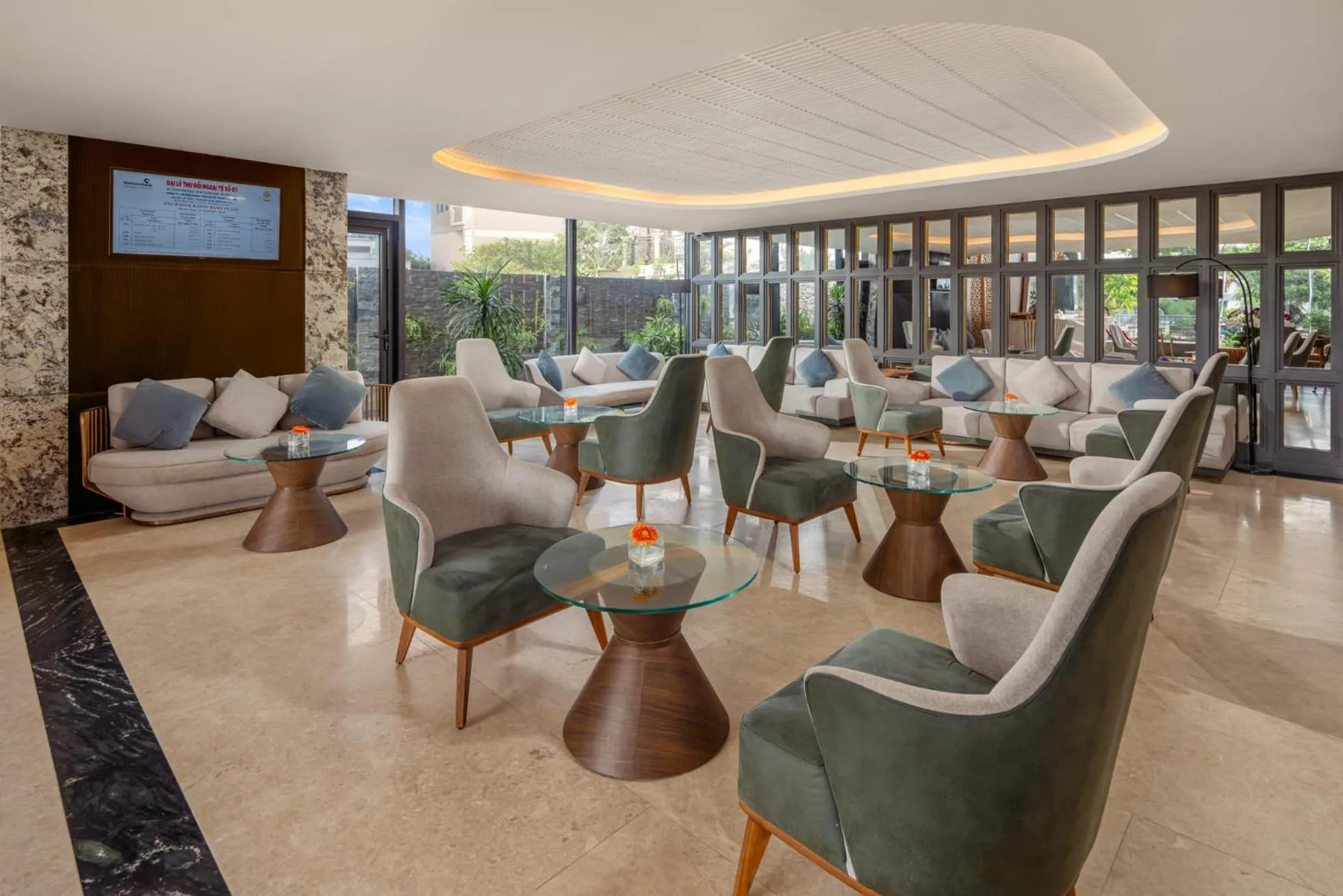 Lobby or reception in Peninsula Hotel Danang