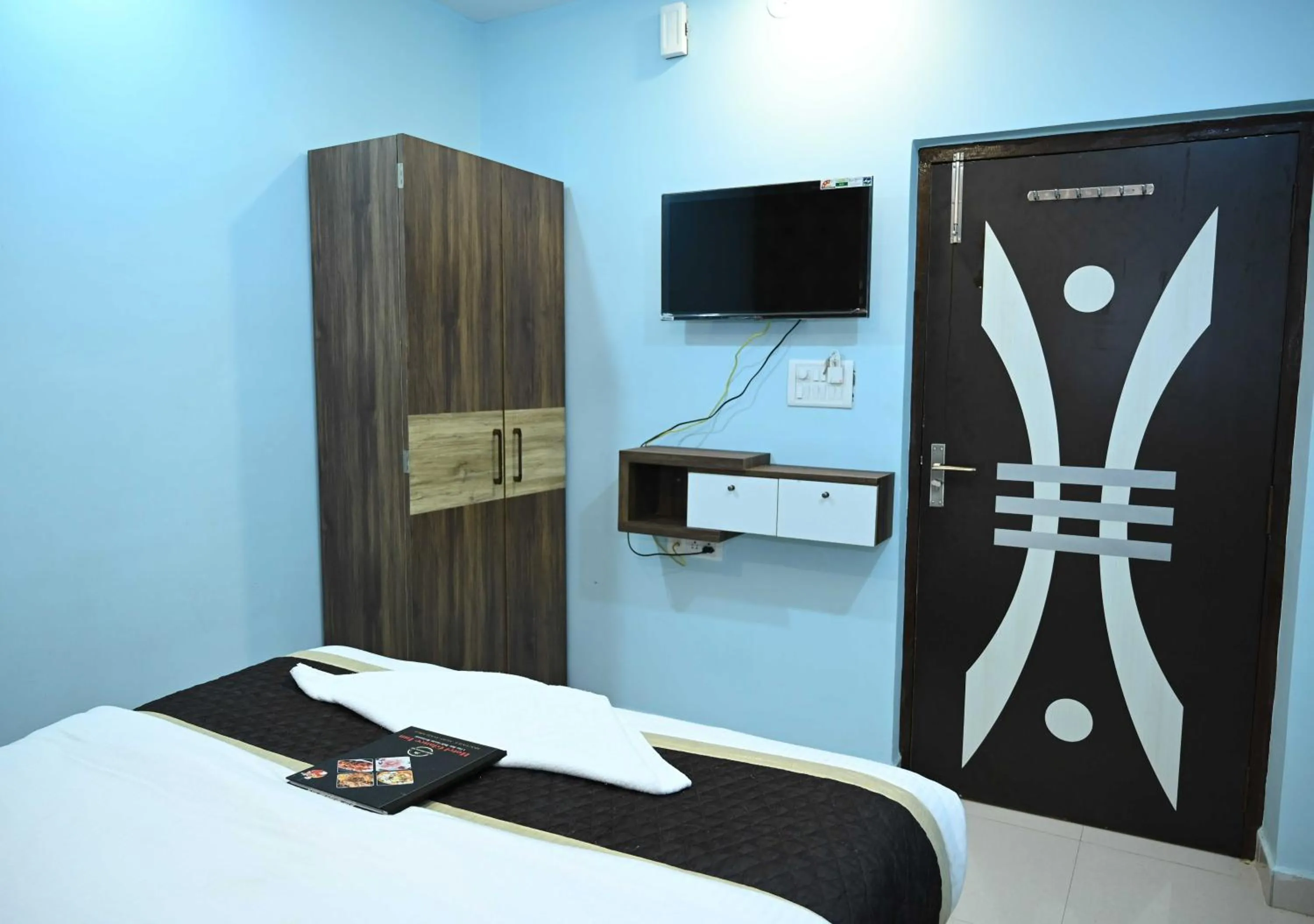 Bedroom, Bed in Super Hotel O Glance Inn