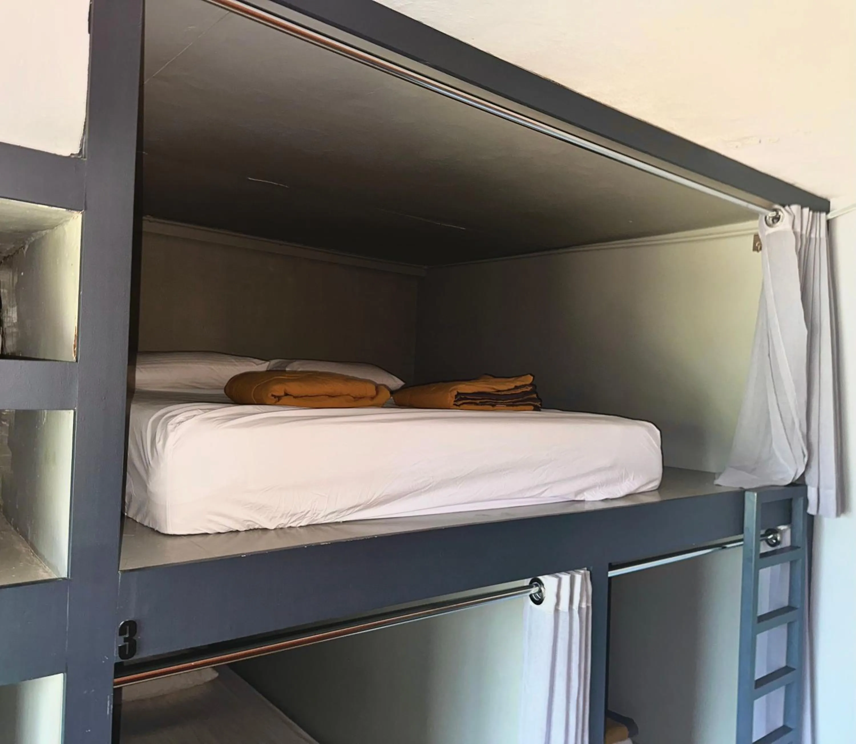 Bed in Arch Dormitorio Cenang