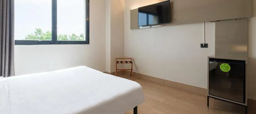 Photo of the whole room, Bed in B&B Hotel Faenza