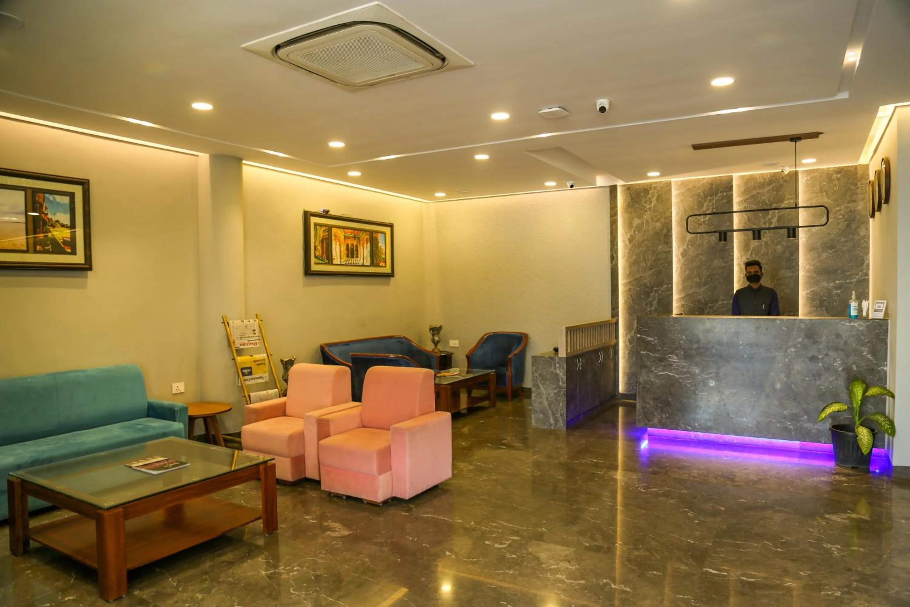 Lobby or reception in Four Leaf Hotel - Sapphire Blue, Varanasi