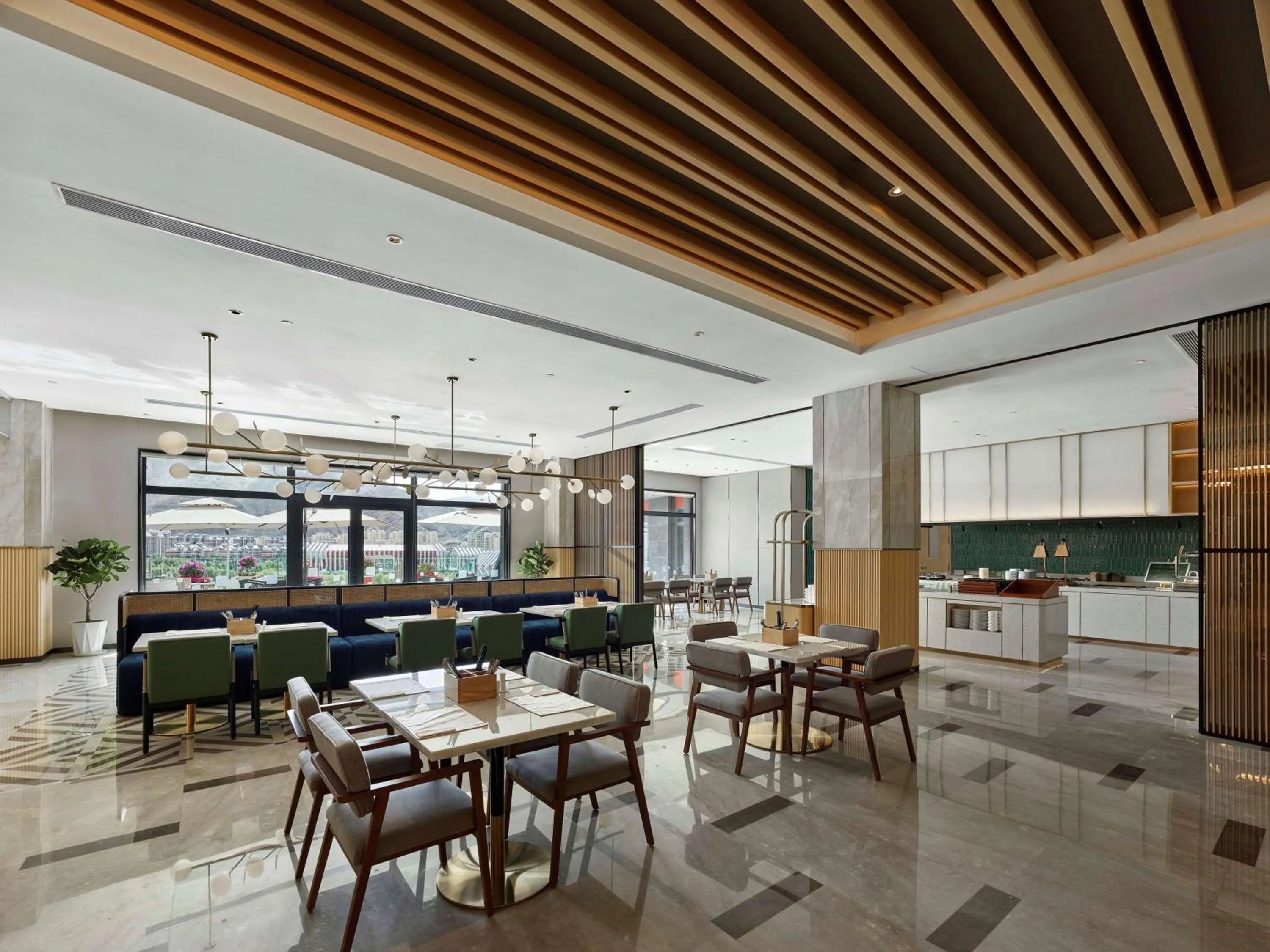 Restaurant/places to eat in Hilton Garden Inn Lhasa