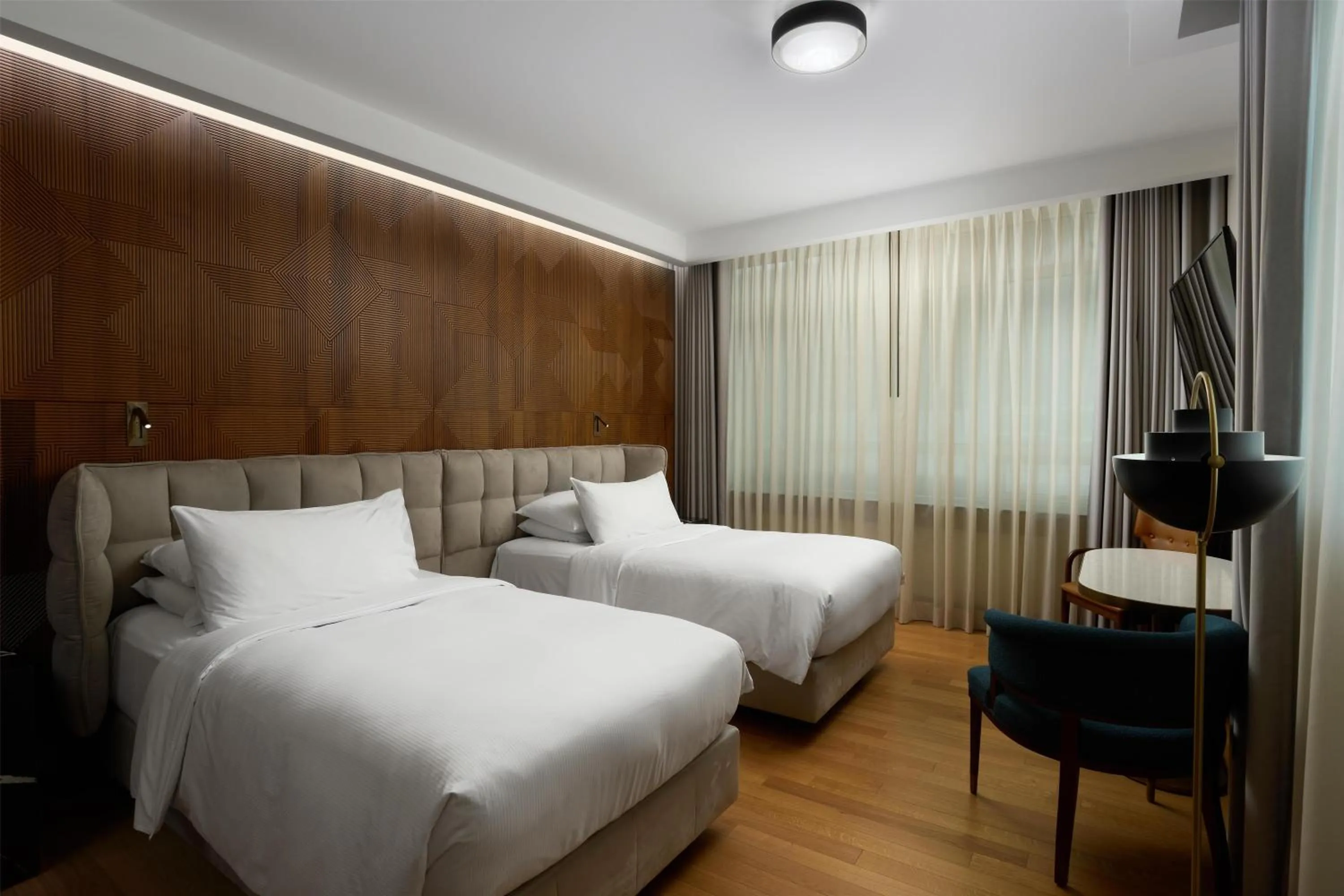 Bed in Iceland Parliament Hotel, Curio Collection By Hilton