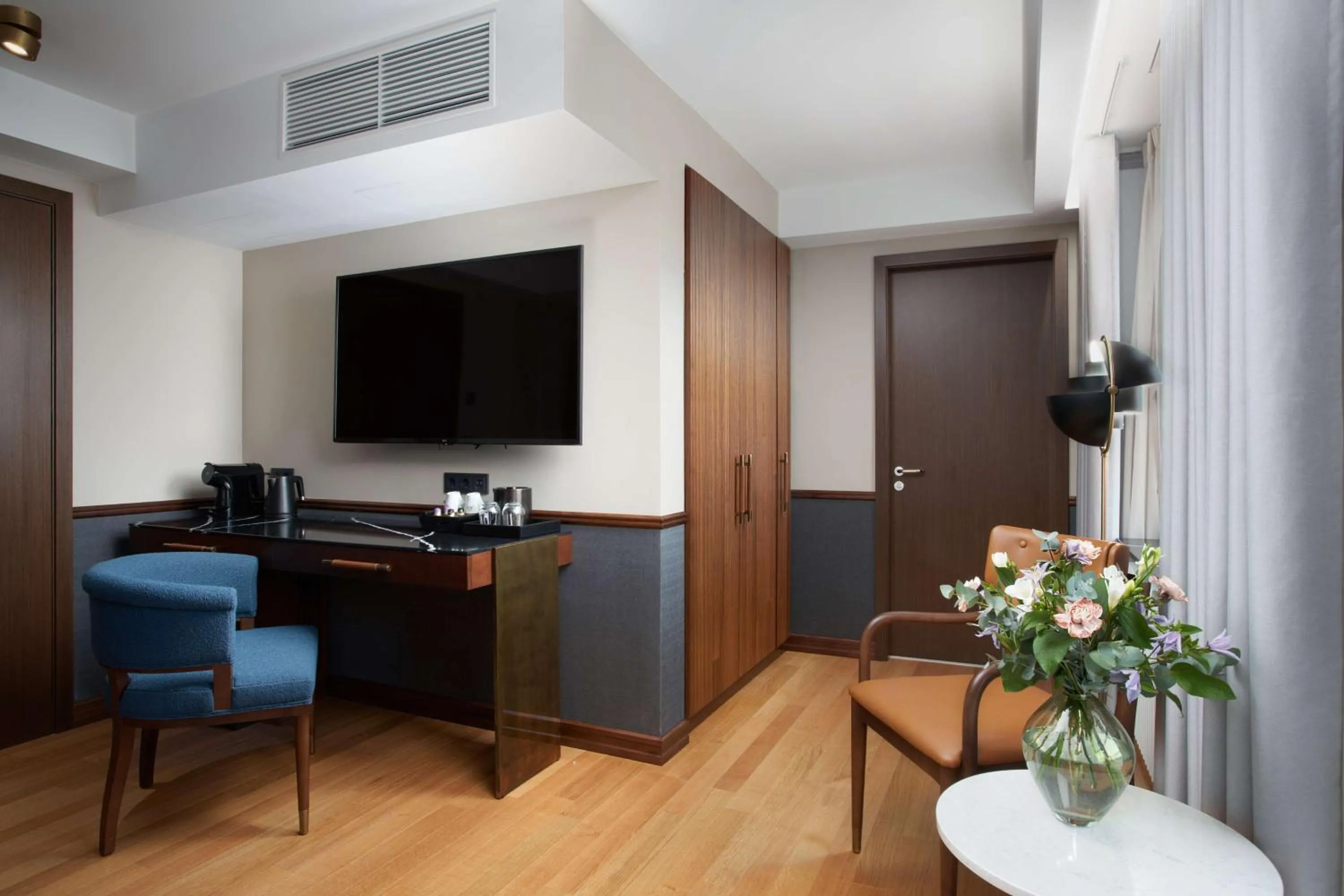 Bedroom in Iceland Parliament Hotel, Curio Collection By Hilton