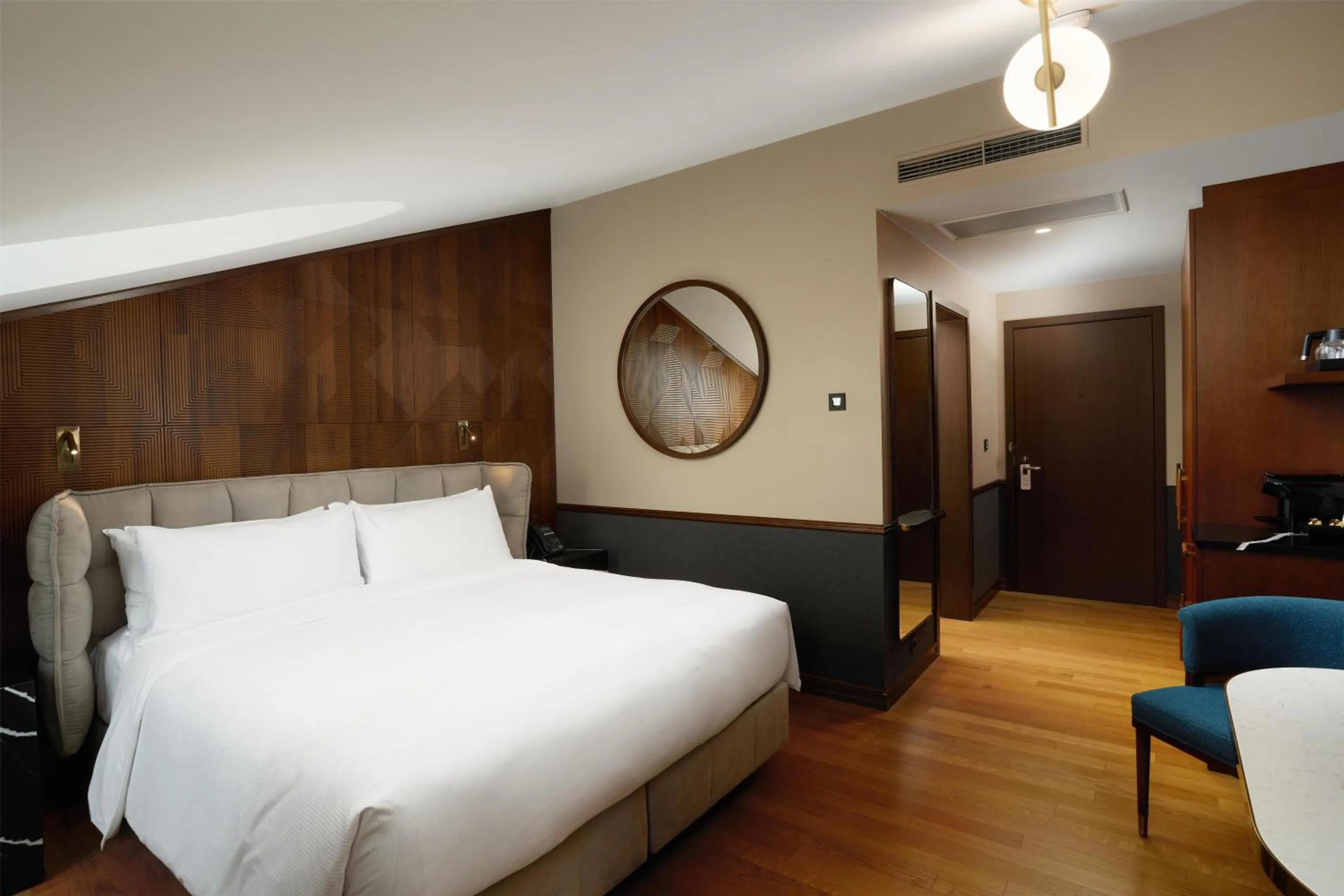 Bed in Iceland Parliament Hotel, Curio Collection By Hilton