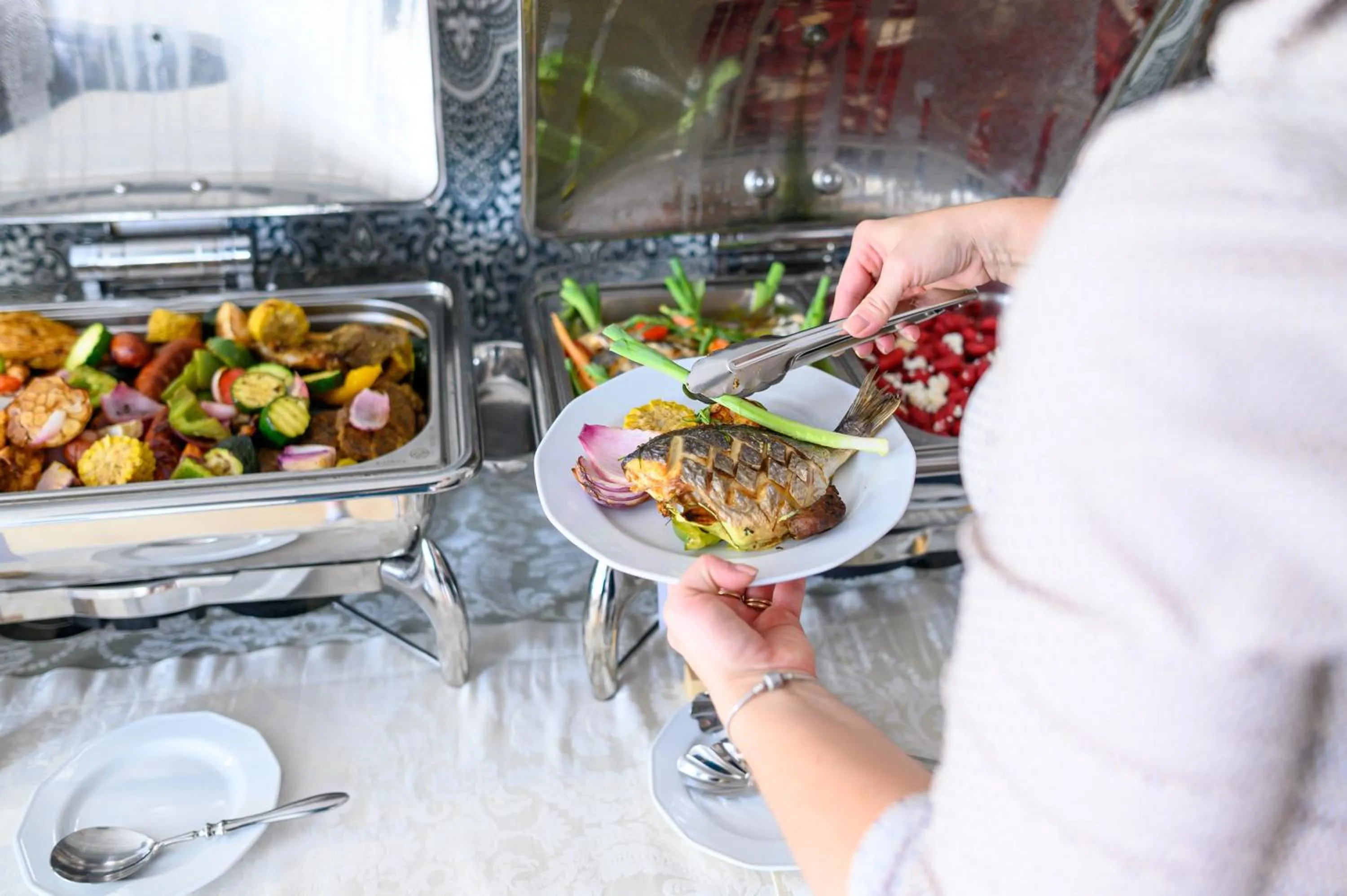 Restaurant/places to eat in Moris Boutique Beach Hotel