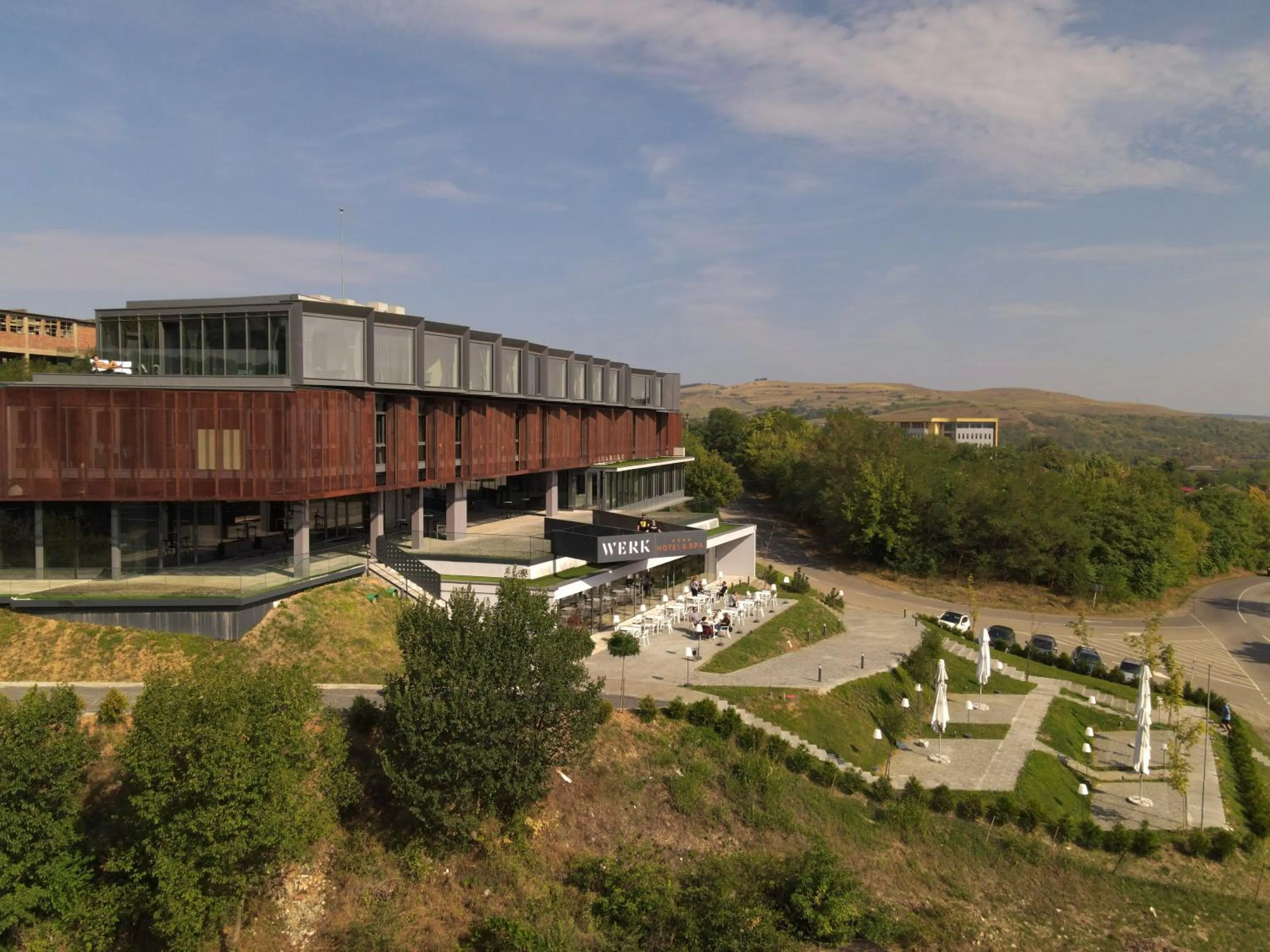 Restaurant/places to eat in WERK Hotel & SPA