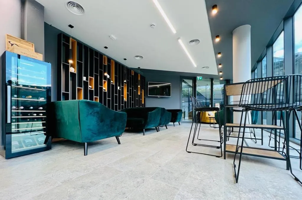 Restaurant/places to eat in WERK Hotel & SPA