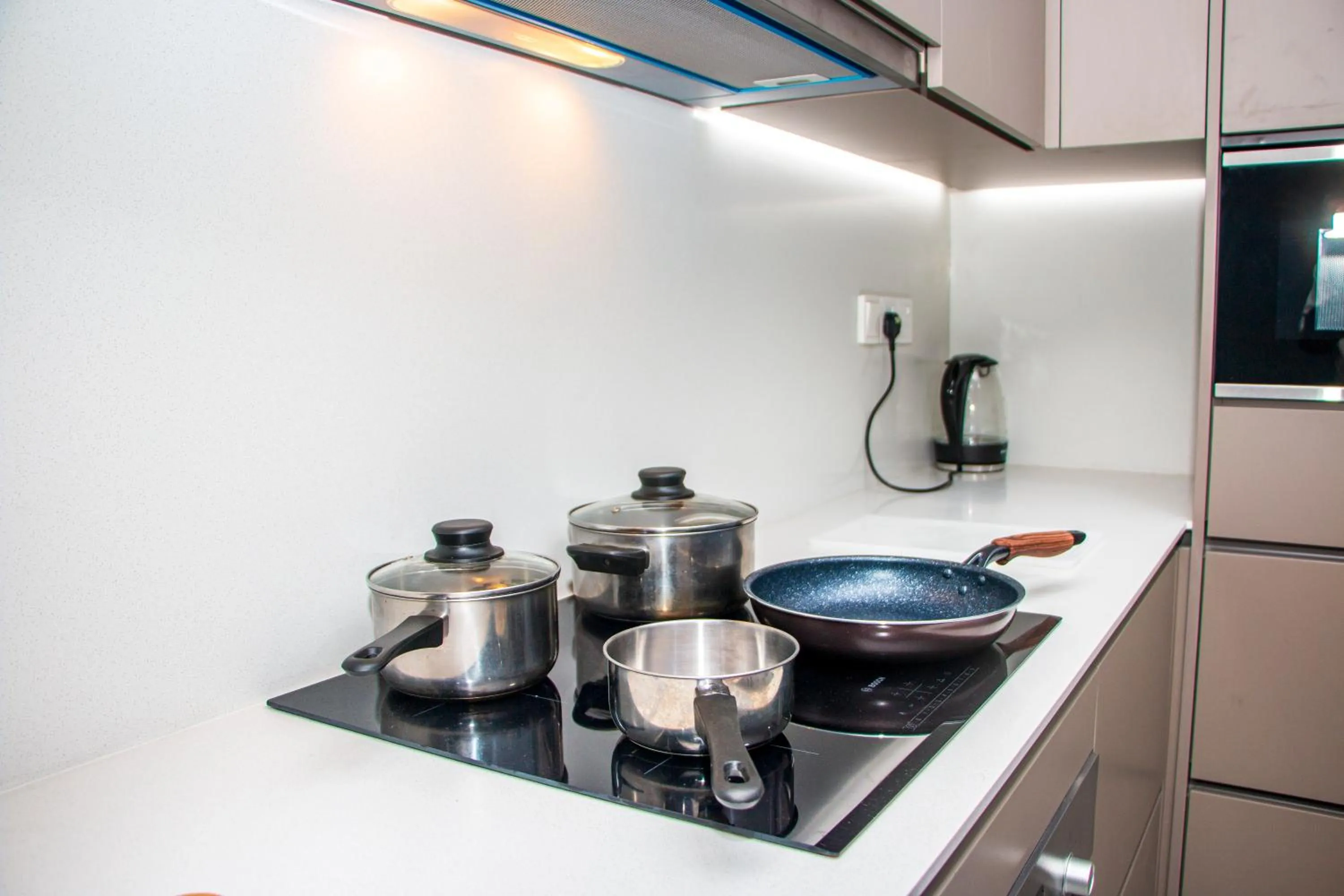 Coffee/tea facilities in Eaton Residence KLCC