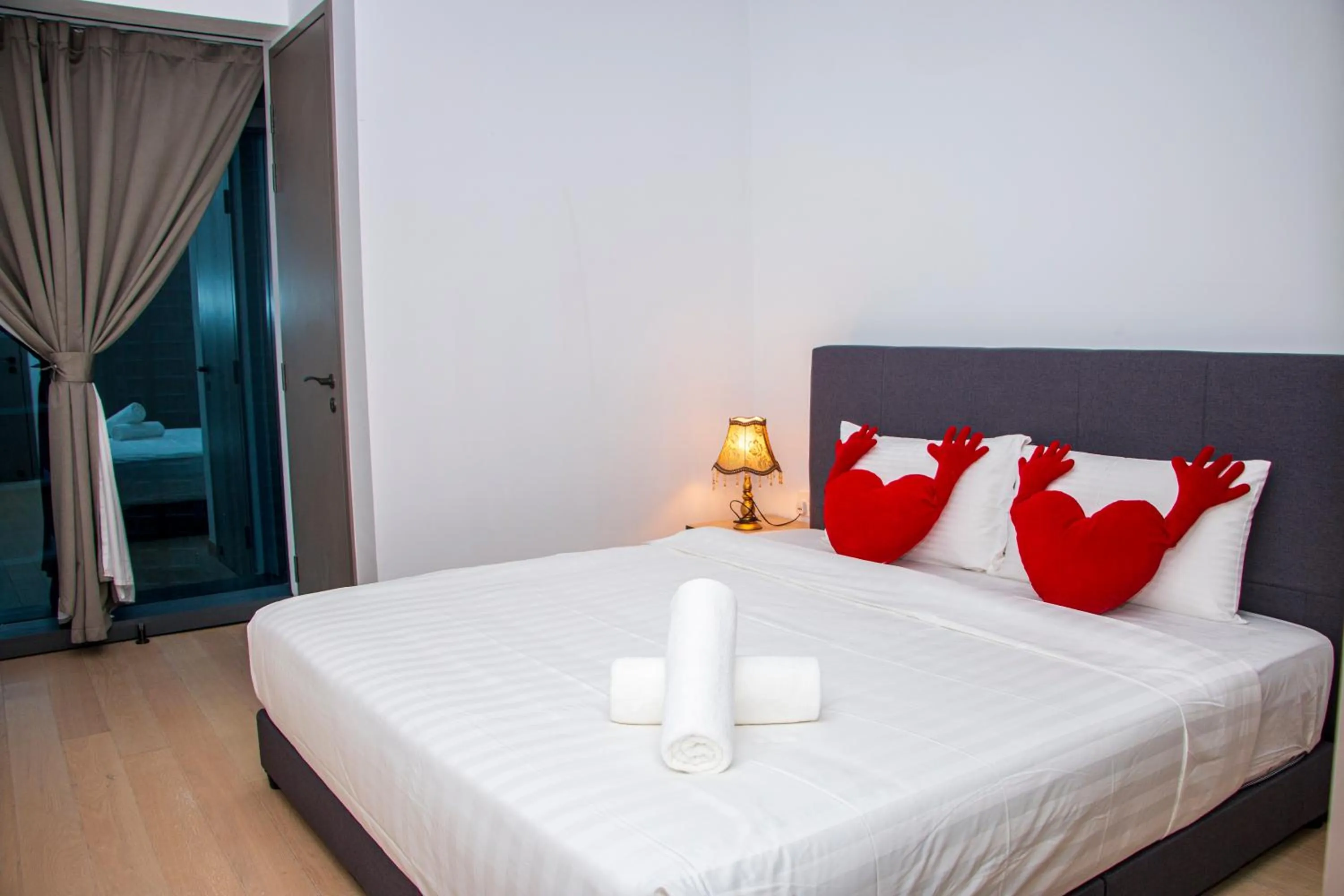 Bed in Eaton Residence KLCC