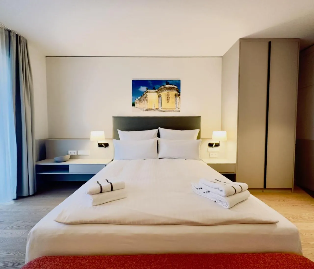 Bed in Elisapart - Apartments am Sommerschloss