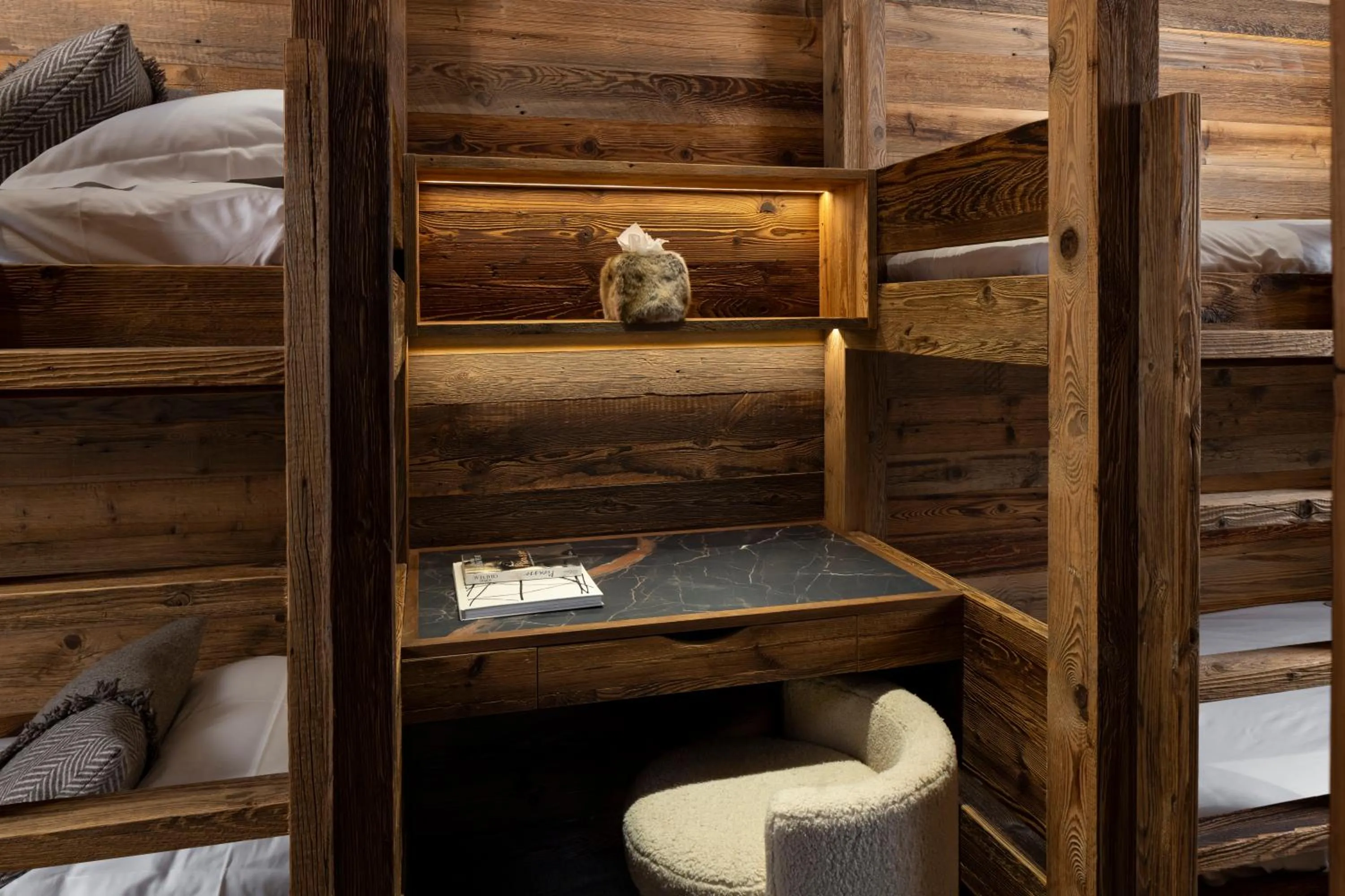 Photo of the whole room, Bed in M Lodge & Spa