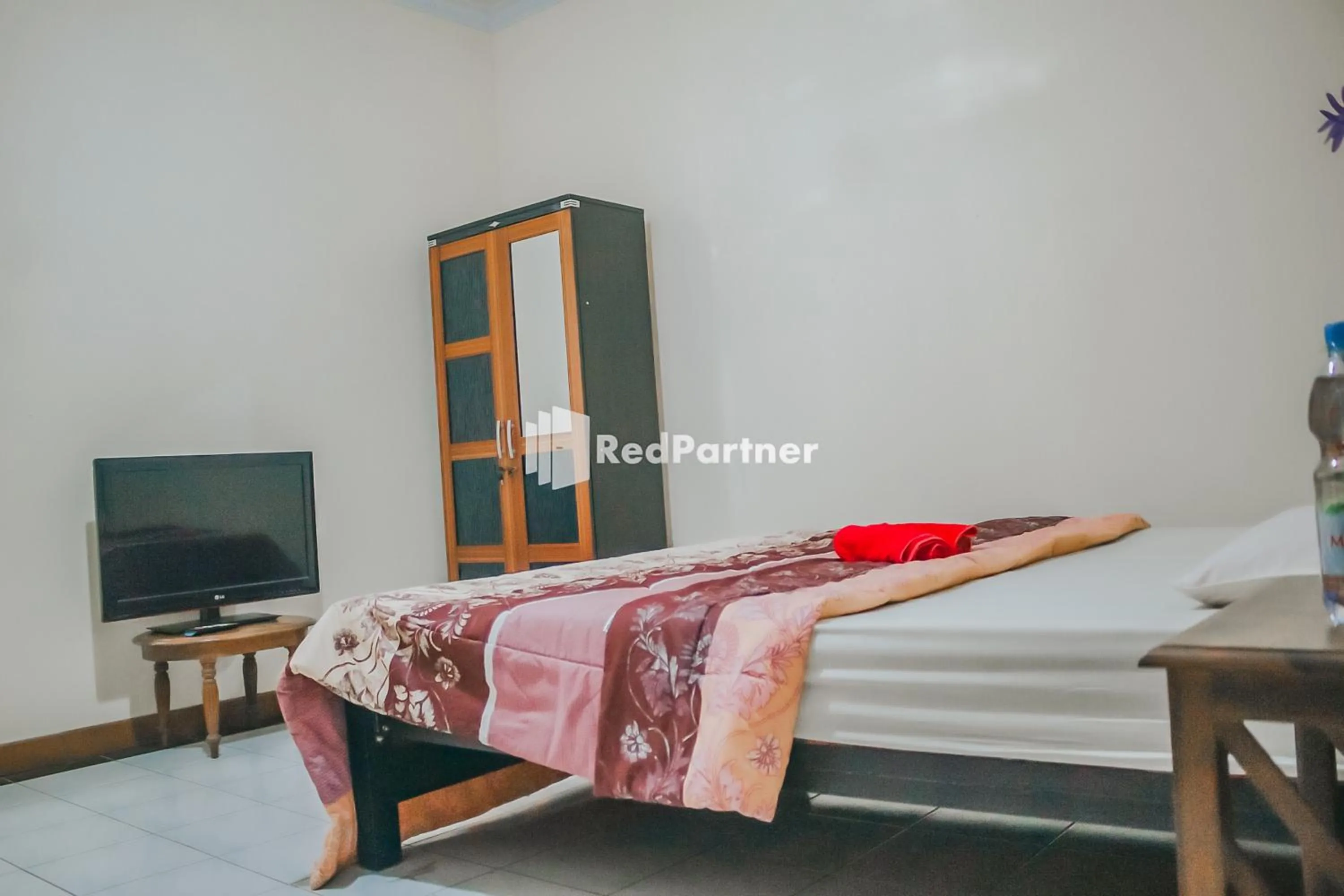 Bedroom, Bed in Villa Mawar Adinda Kuningan Syariah RedPartner