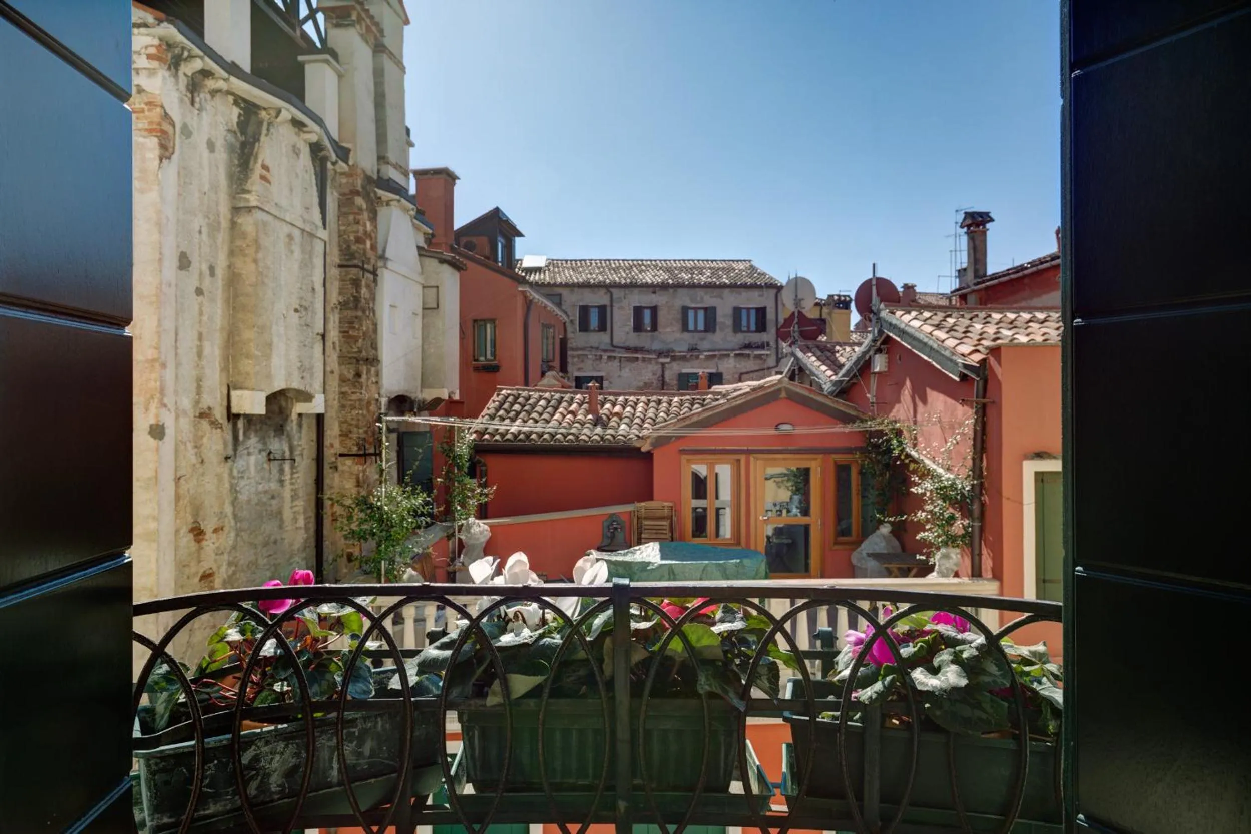 Balcony/Terrace in Hotel San Samuele