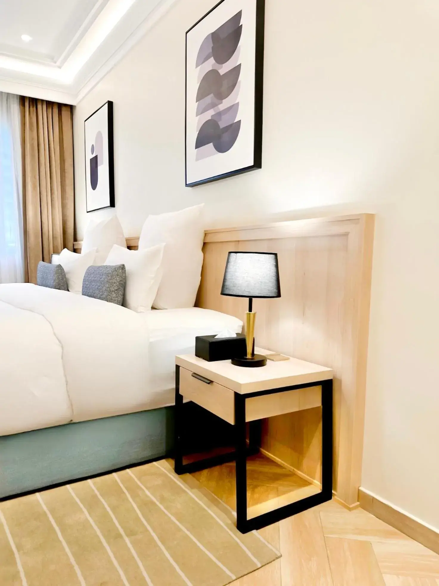 Superior King Room in Marlo Hotel - فندق مارلو Superior King Room in Marlo Hotel - فندق مارلو