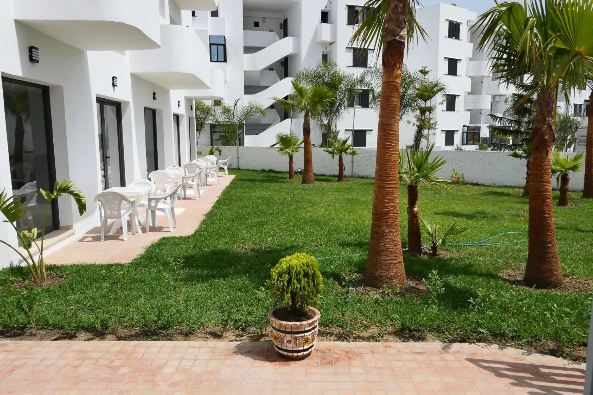 Patio in Hôtel Corail de Cabo