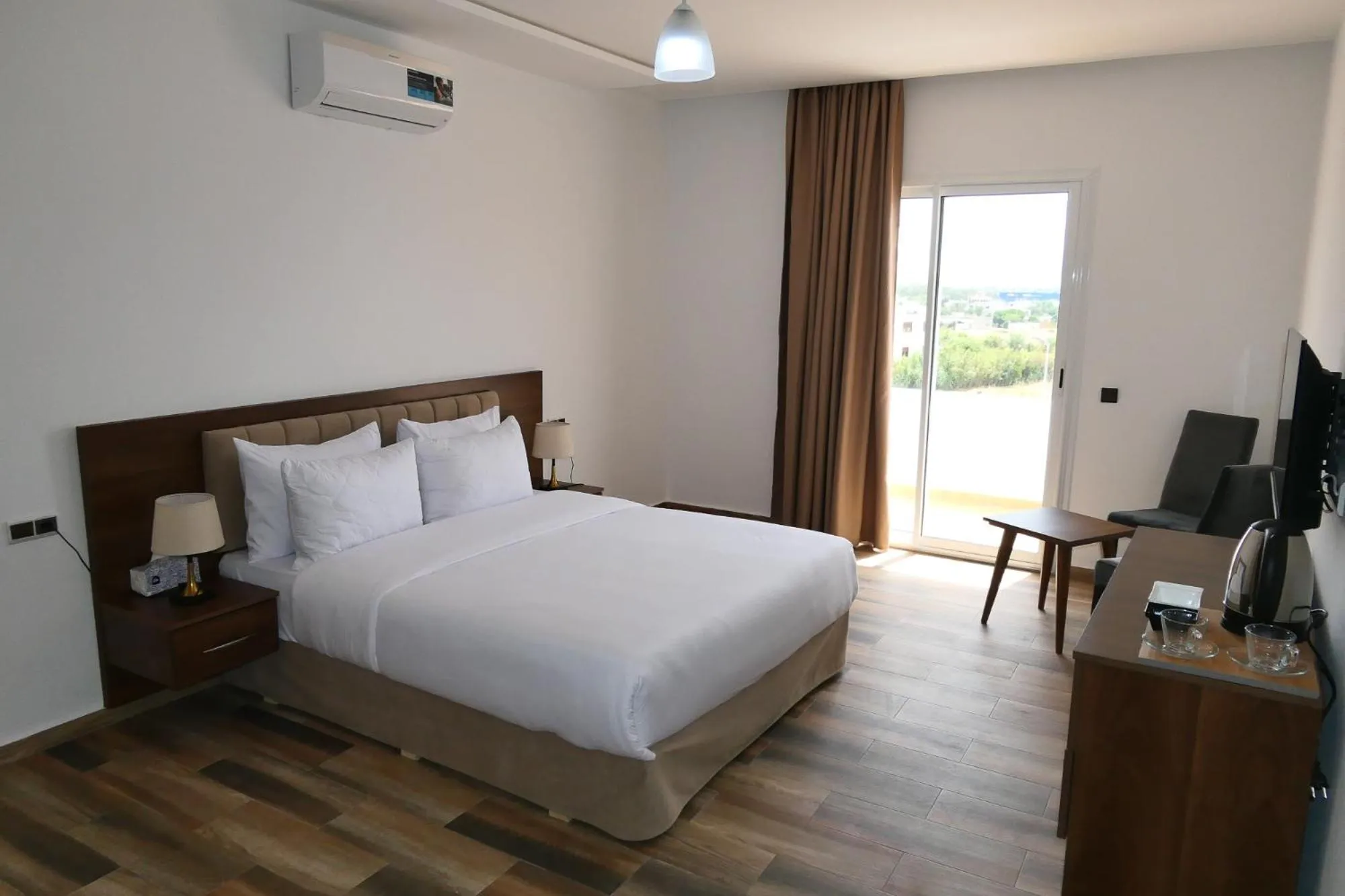 Photo of the whole room, Bed in Hôtel Corail de Cabo