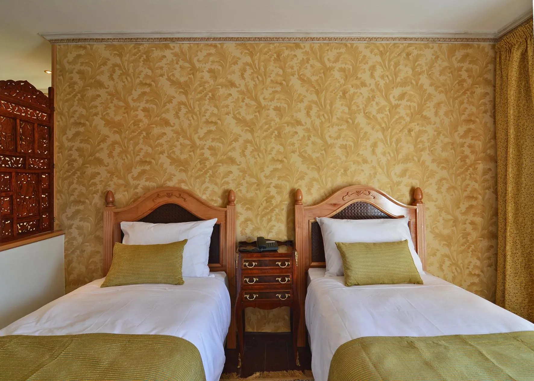 Bedroom, Bed in Résidence Ifrane Palace