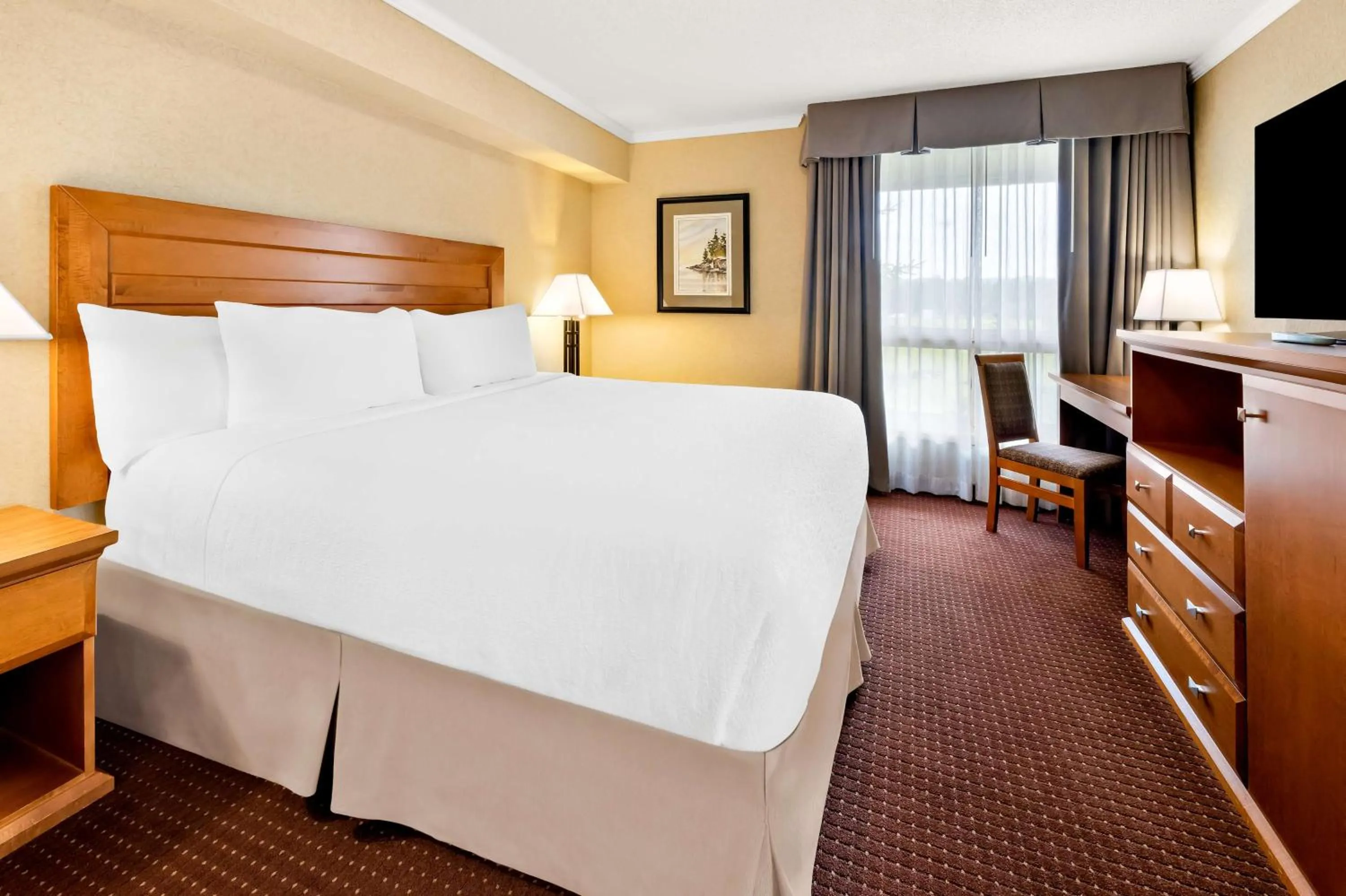 Photo of the whole room, Bed in Best Western Plus NorWester Hotel & Conference Centre