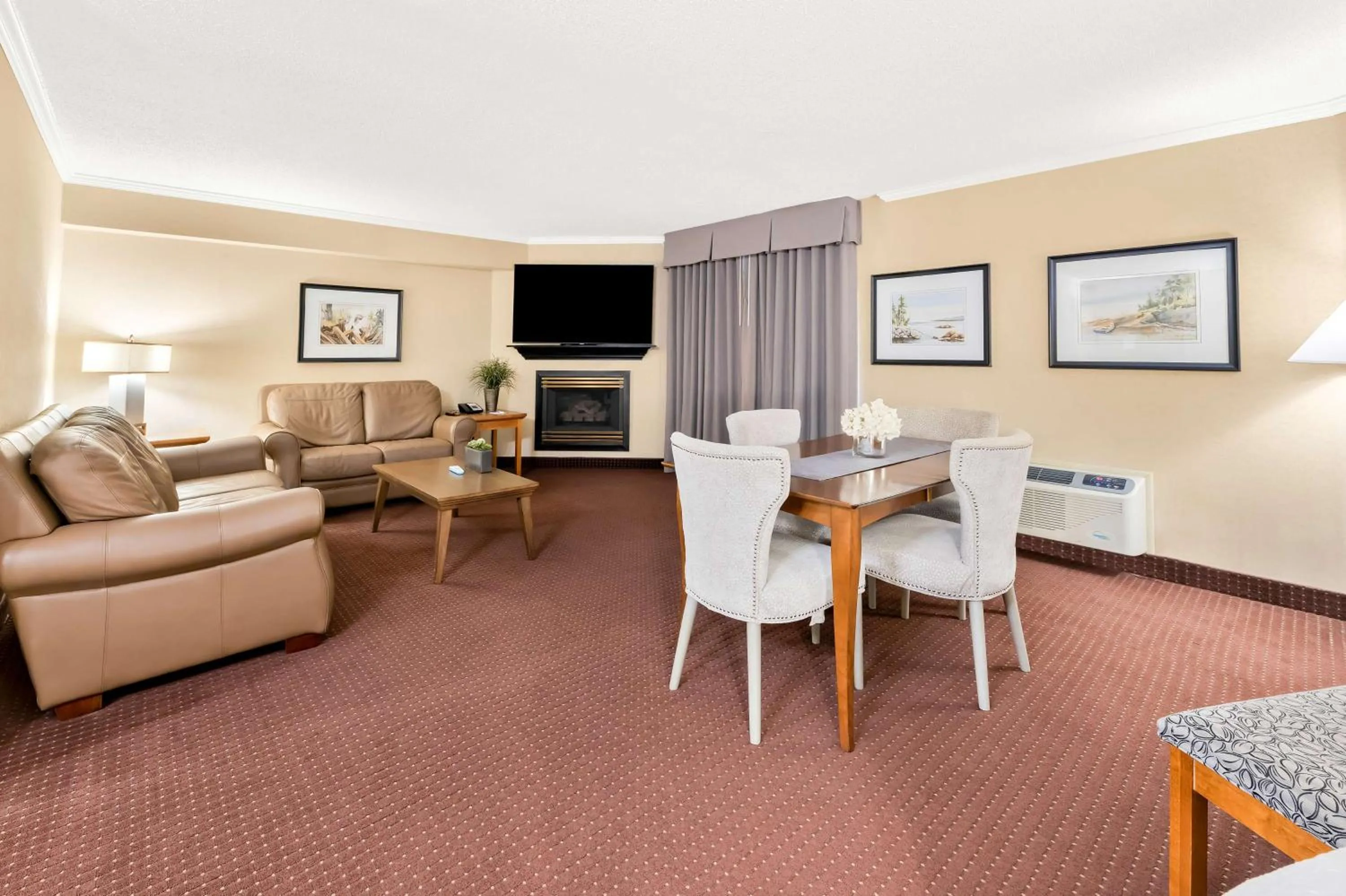 Photo of the whole room in Best Western Plus NorWester Hotel & Conference Centre