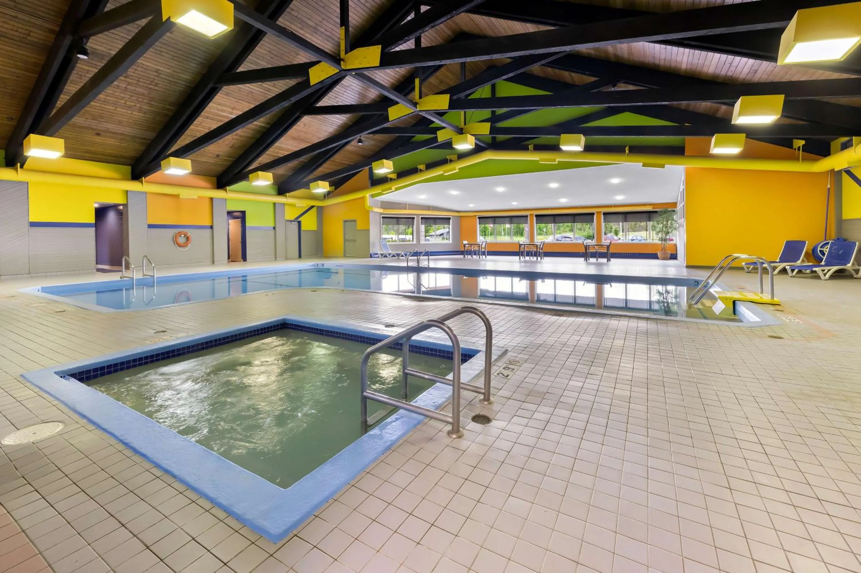 Pool view in Best Western Plus NorWester Hotel & Conference Centre