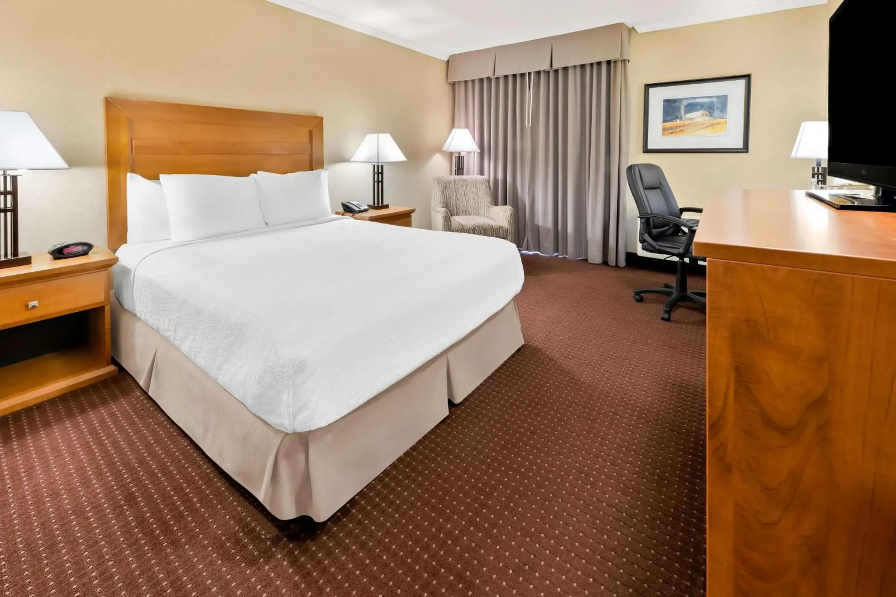 Queen Room with Disability Access - Non Smoking in Best Western Plus NorWester Hotel & Conference Centre Queen Room with Disability Access - Non Smoking in Best Western Plus NorWester Hotel & Conference Centre