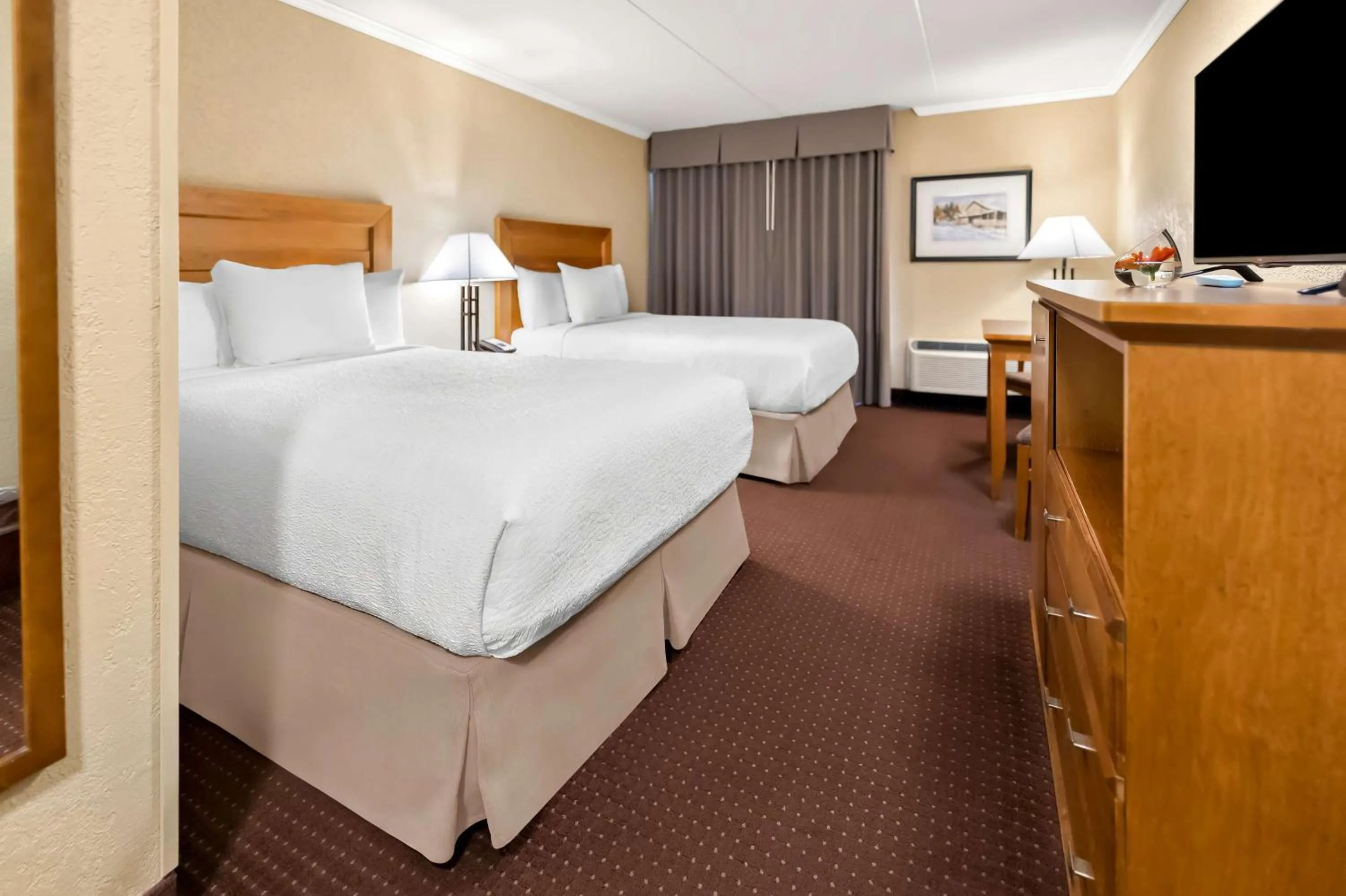 Bedroom, Bed in Best Western Plus NorWester Hotel & Conference Centre