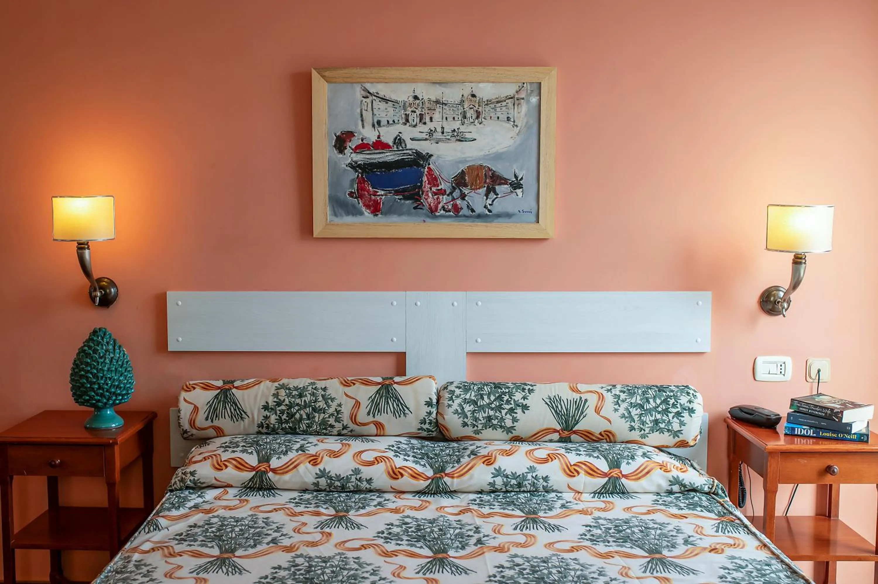 Bedroom, Bed in Hotel Vecchio Borgo