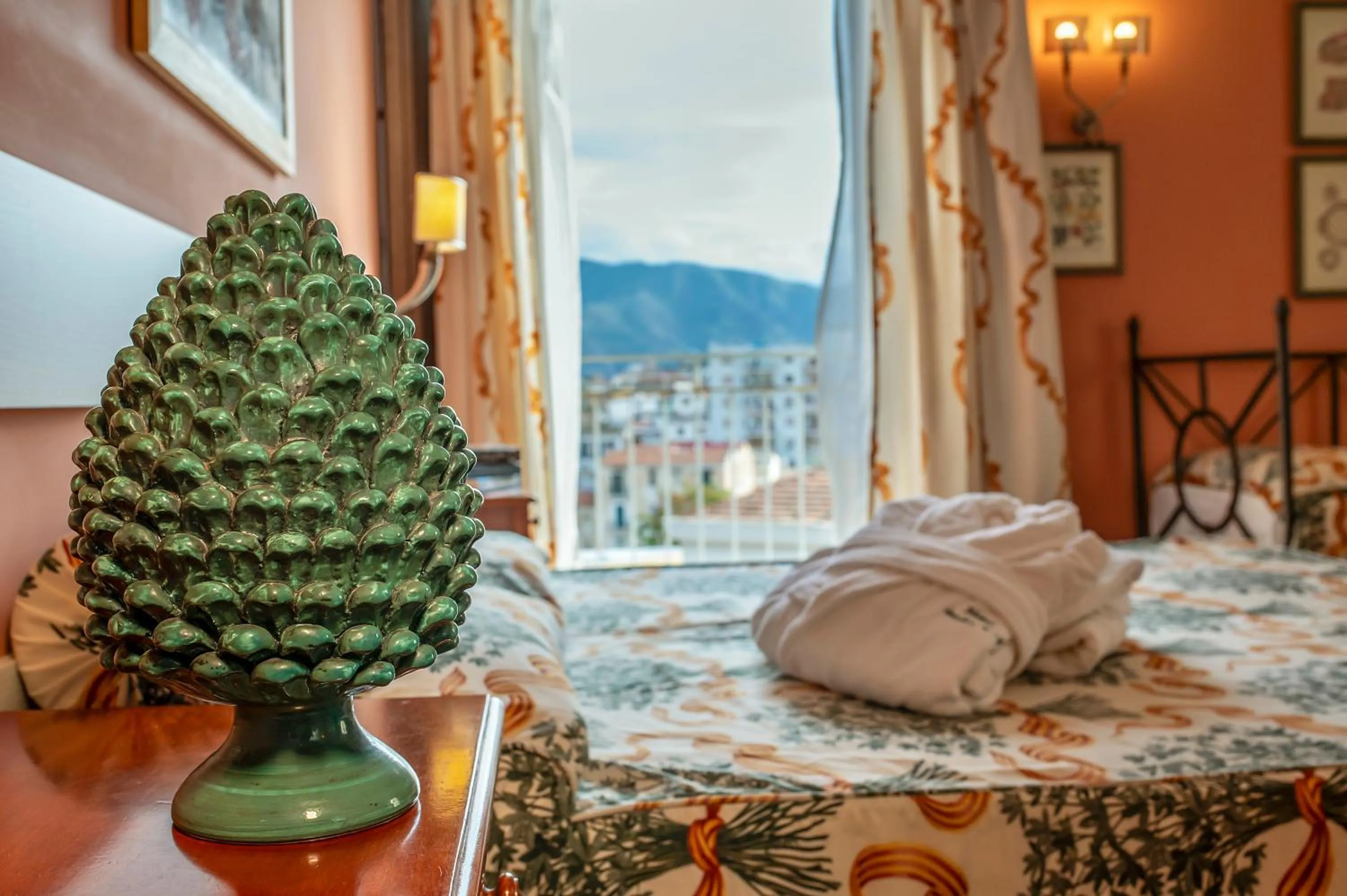 View (from property/room), Bed in Hotel Vecchio Borgo