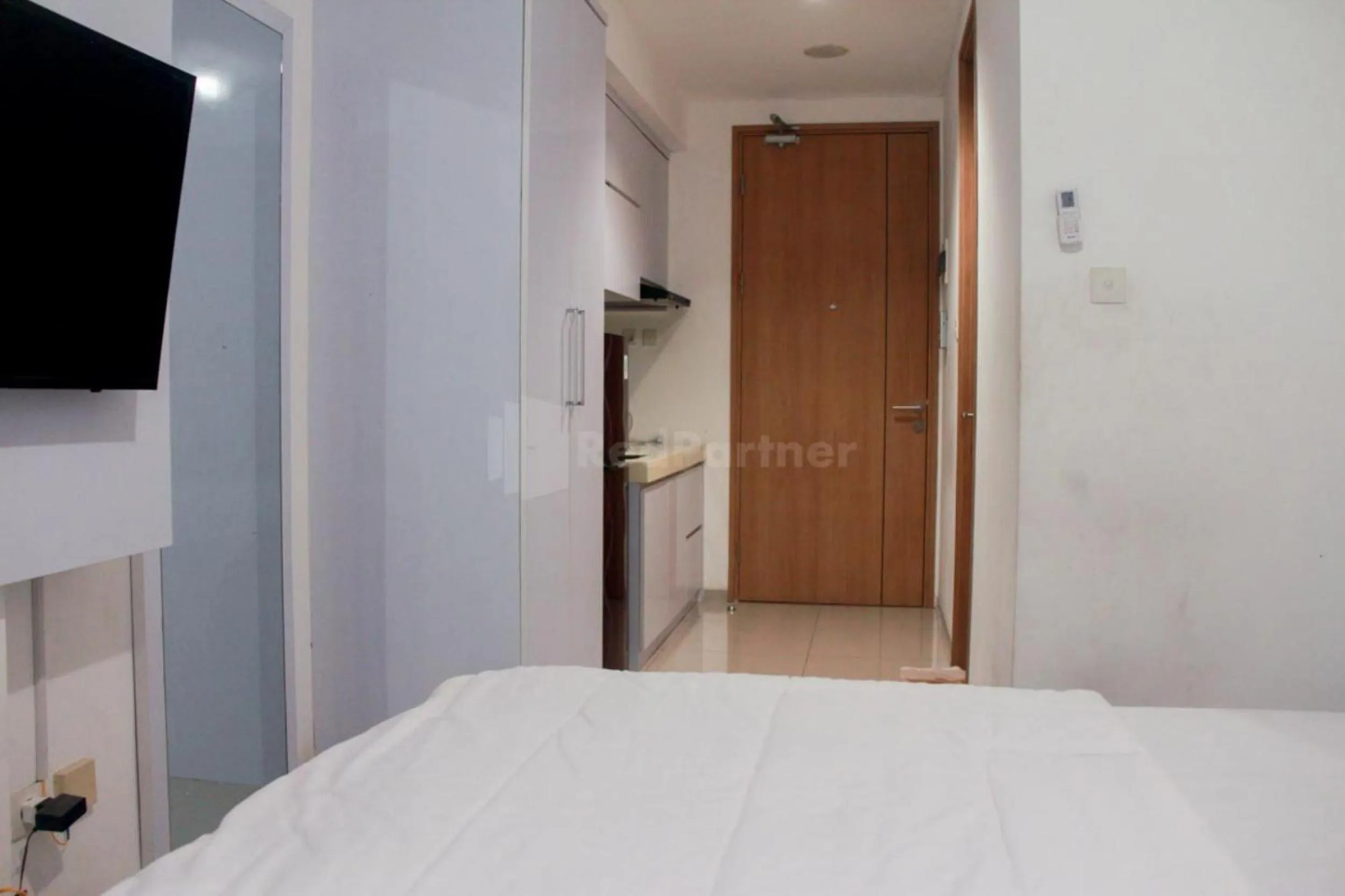 Bedroom, Bed in RedLiving Apartemen TreeParkCity - My Rooms Tower Alpine