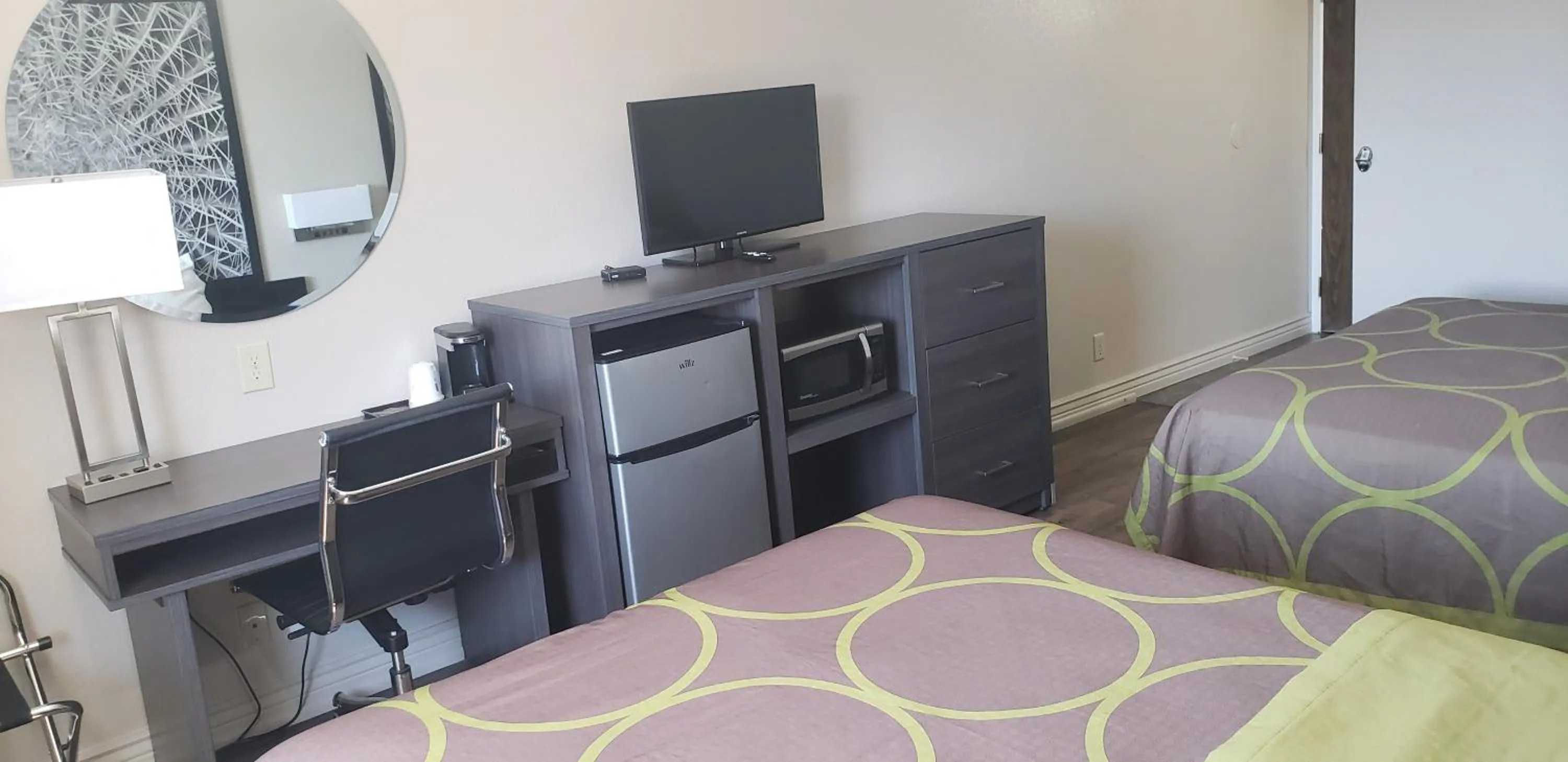 Bed in Super 8 by Wyndham Goodyear/Phoenix Area