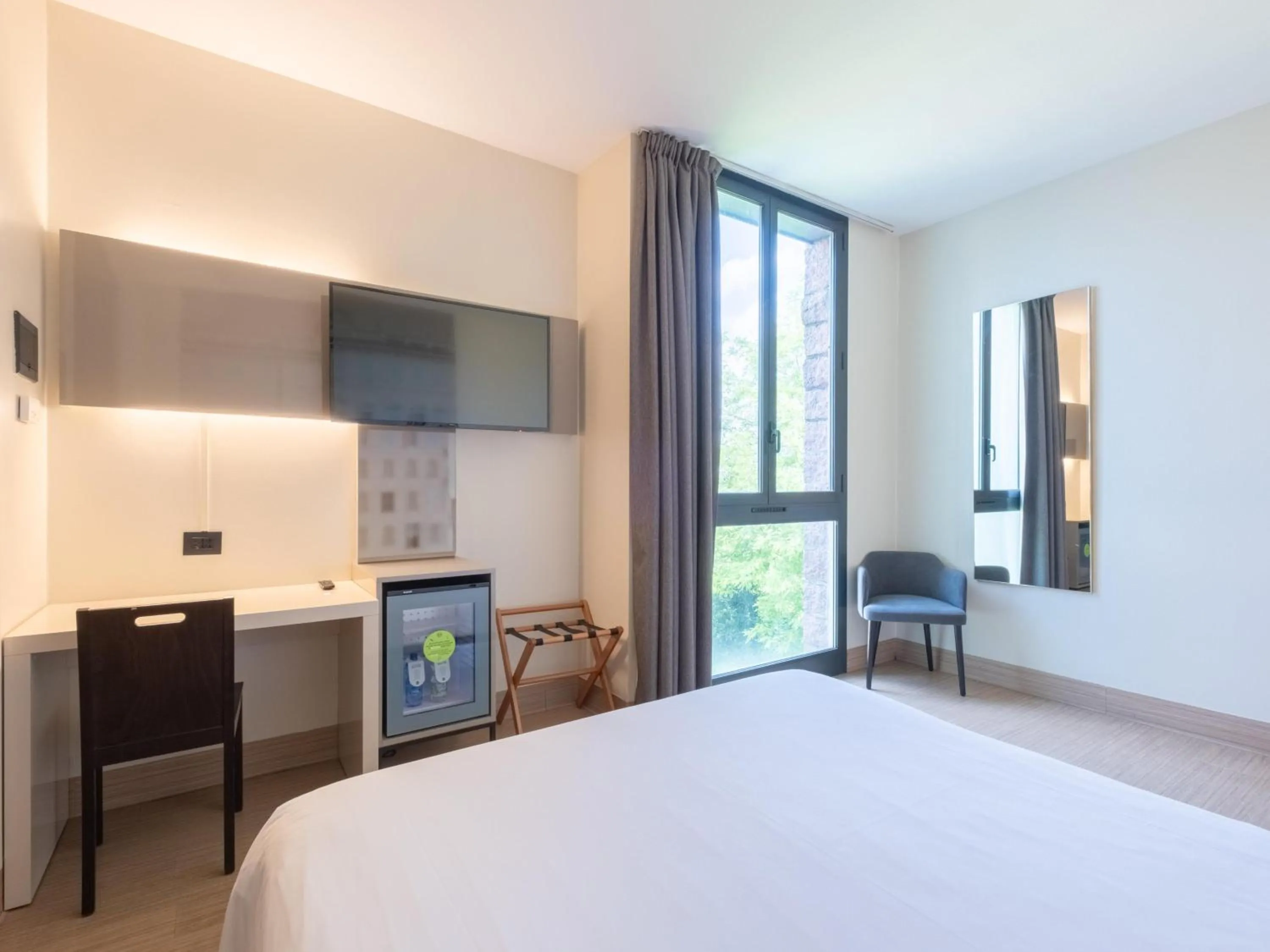 Photo of the whole room, Bed in B&B HOTEL Mantova