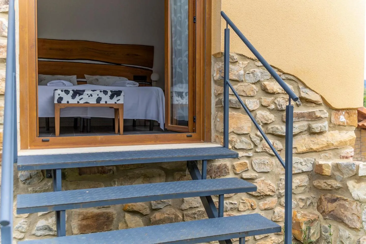 Garden view in El Hotel & SPA de Verdiago