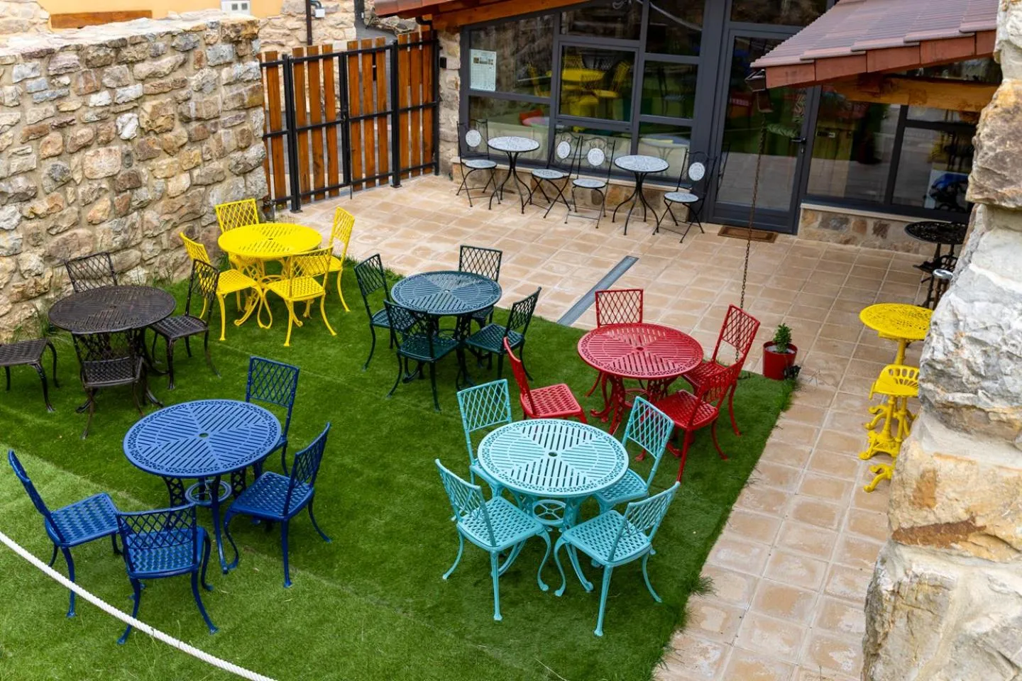 Patio in El Hotel & SPA de Verdiago