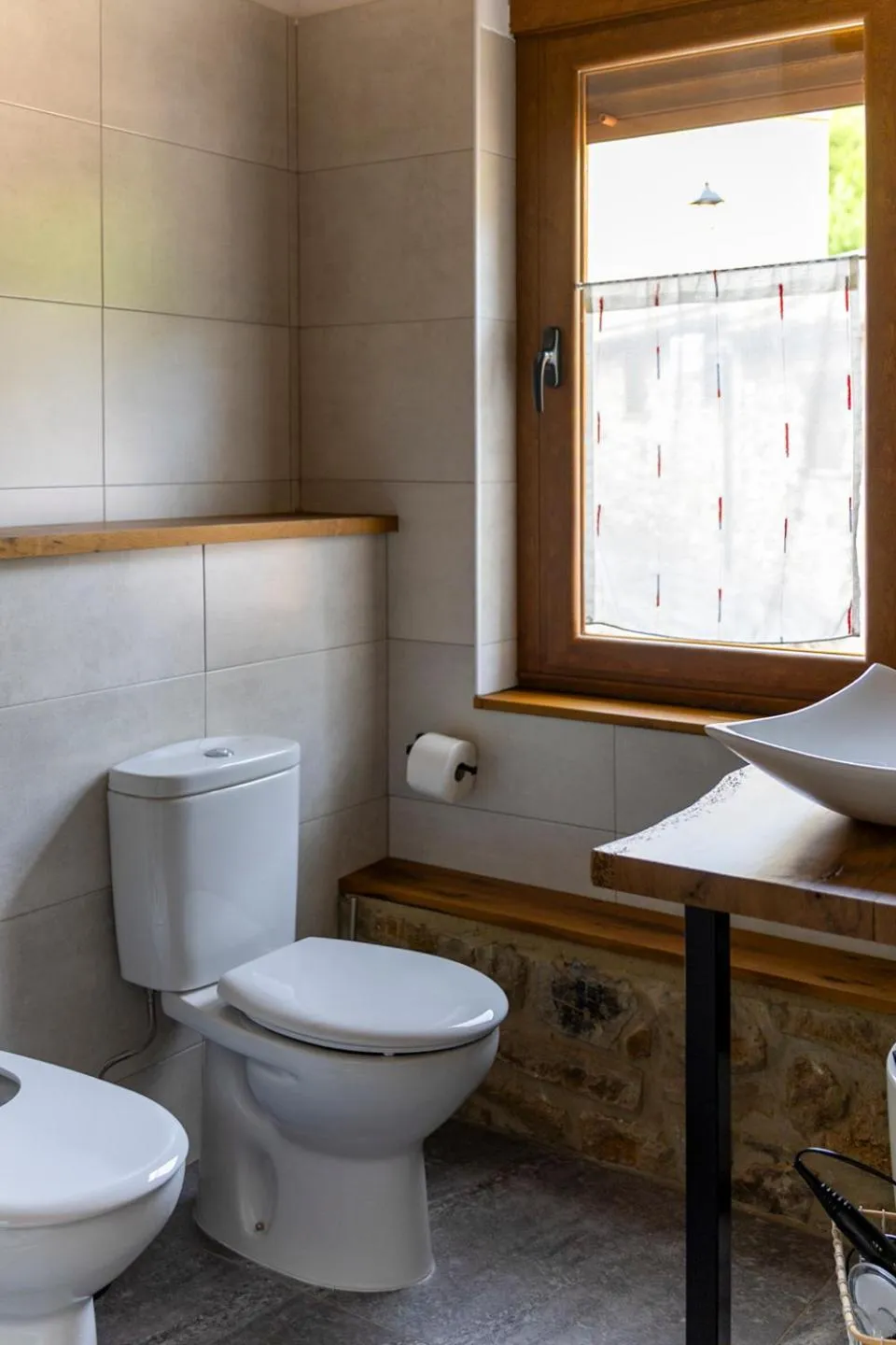 Bathroom in El Hotel & SPA de Verdiago