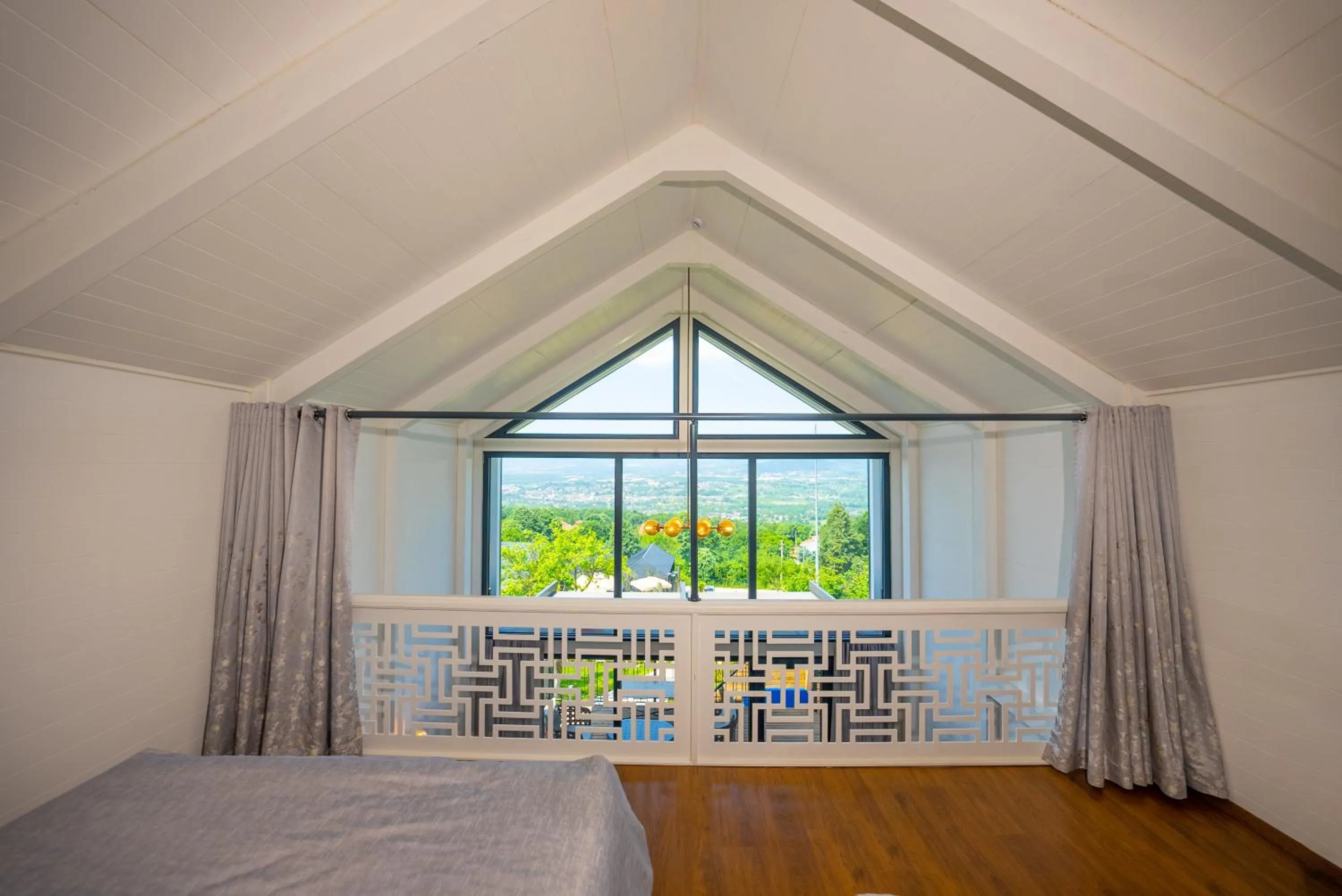 Bed in Alya Kartepe Villa Hotel