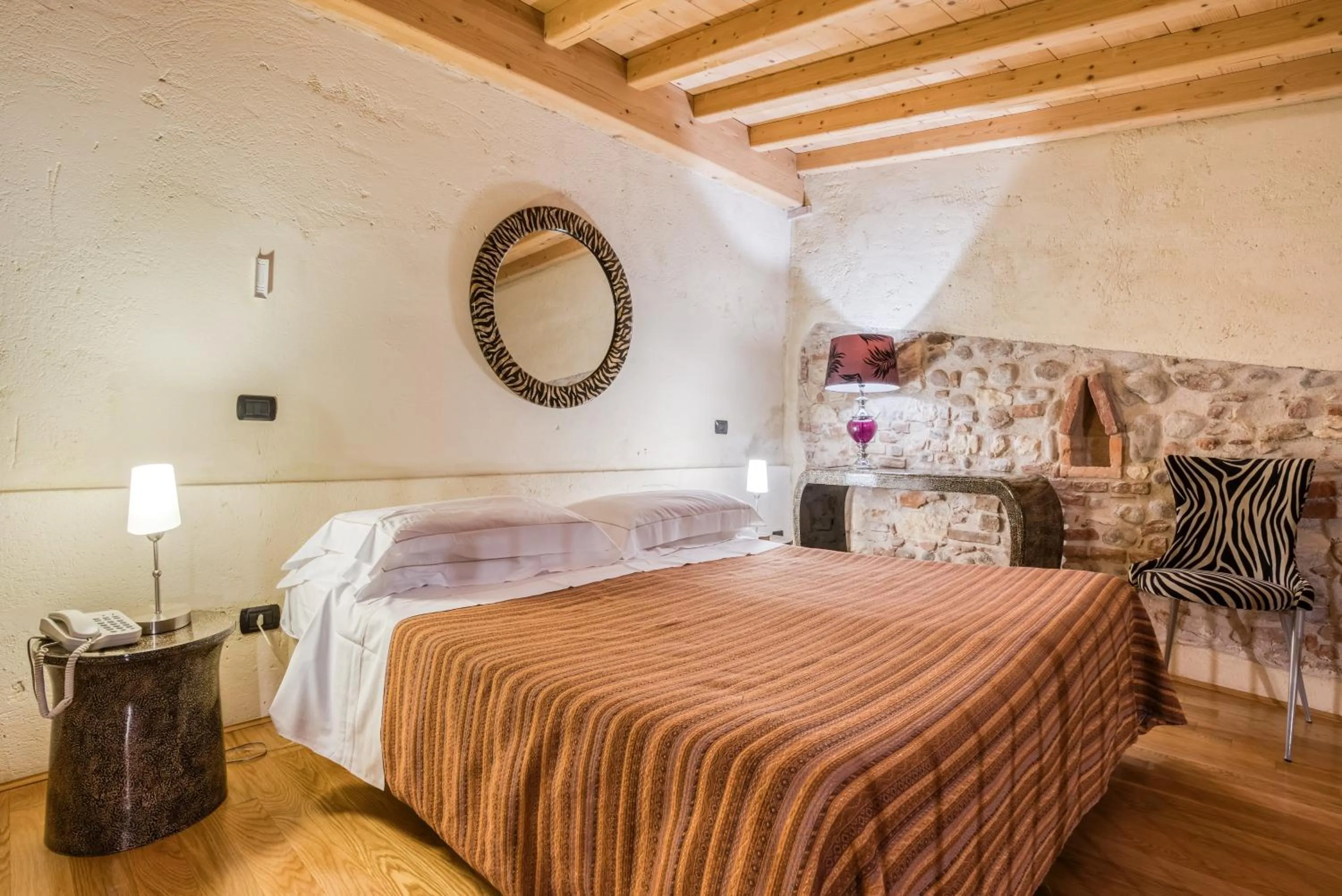 Bedroom, Bed in Boutique Hotel Scalzi - Adults Only