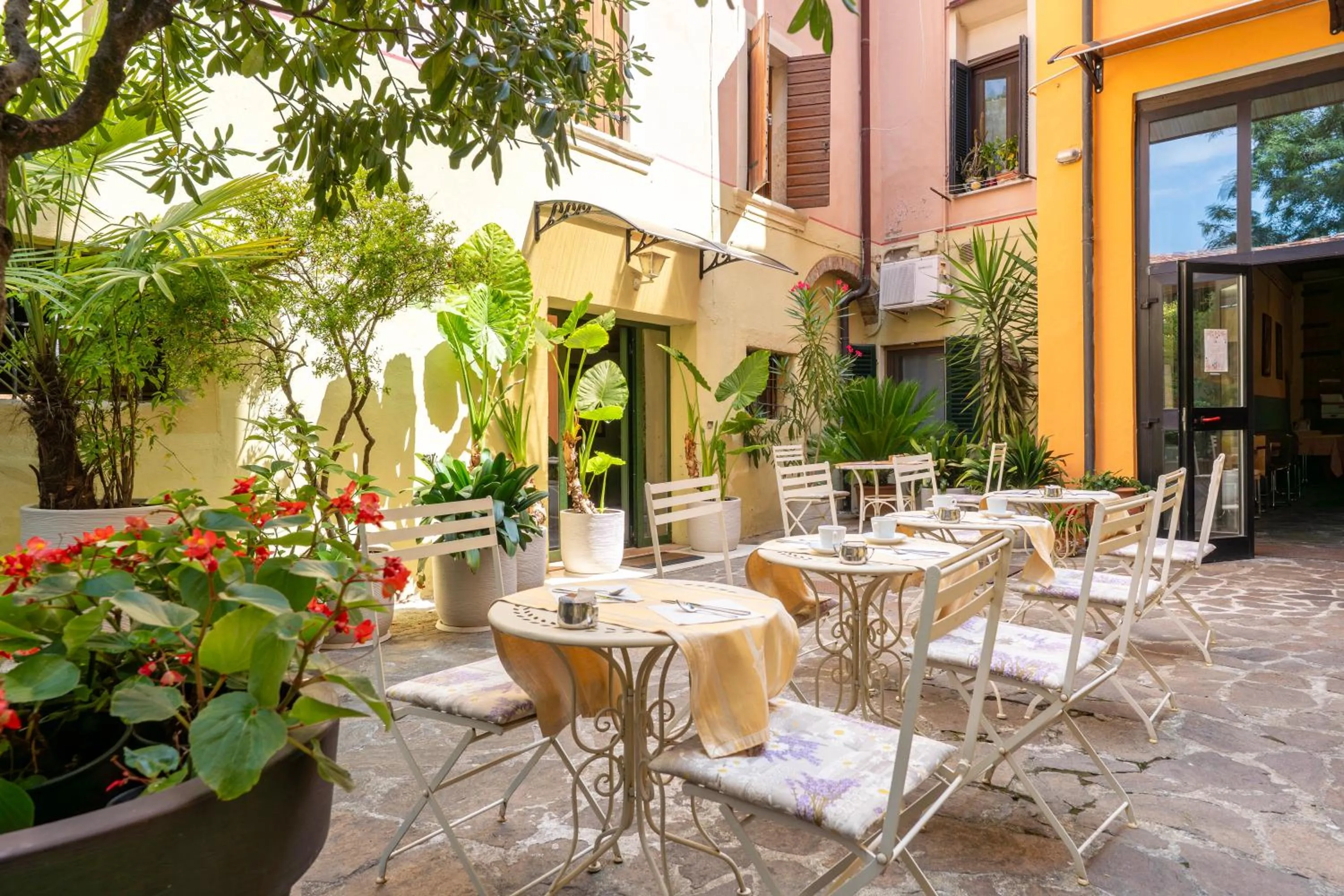 Garden in Boutique Hotel Scalzi - Adults Only
