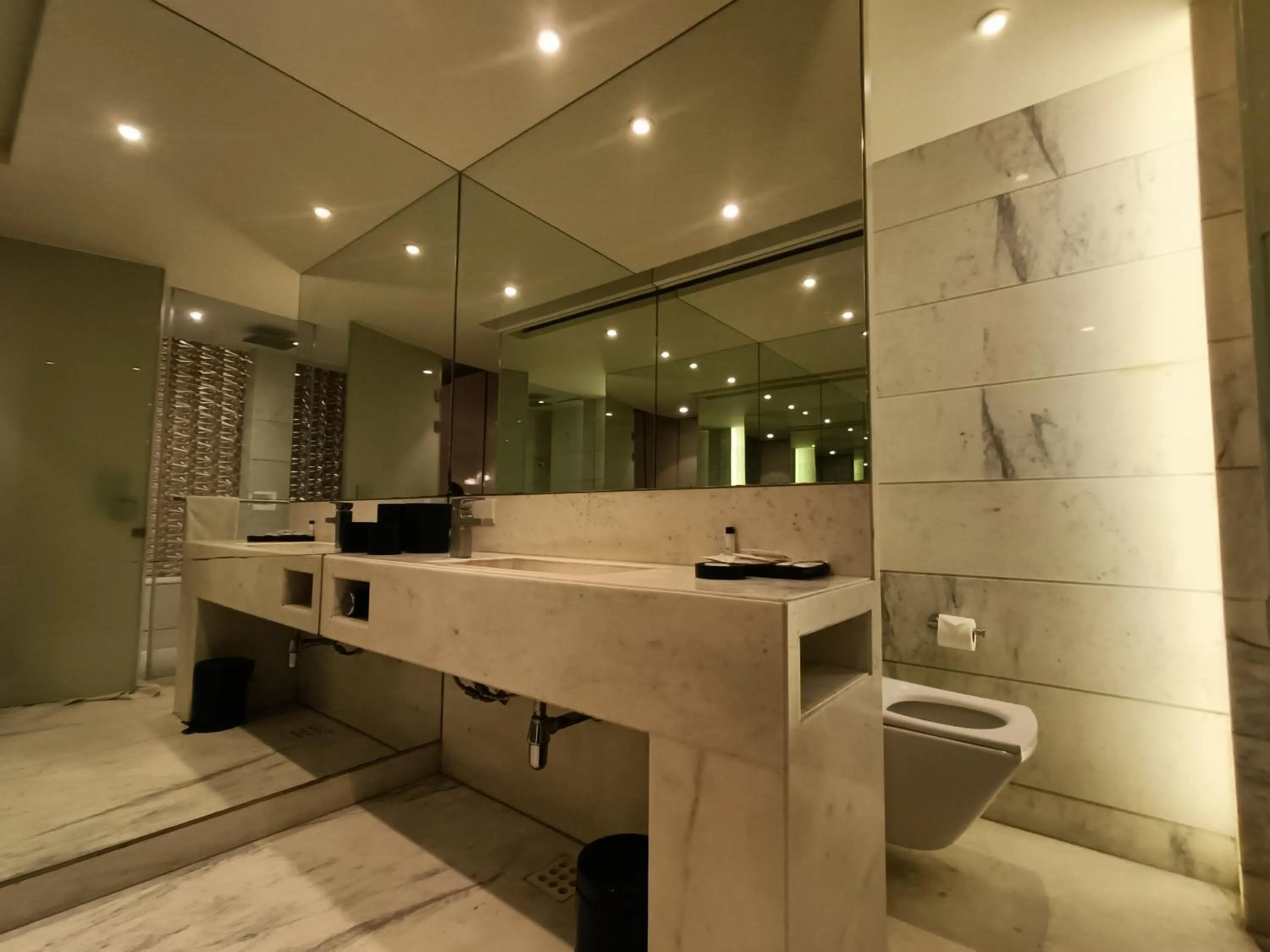 Toilet in Boulevard by Design Hotel Chennai